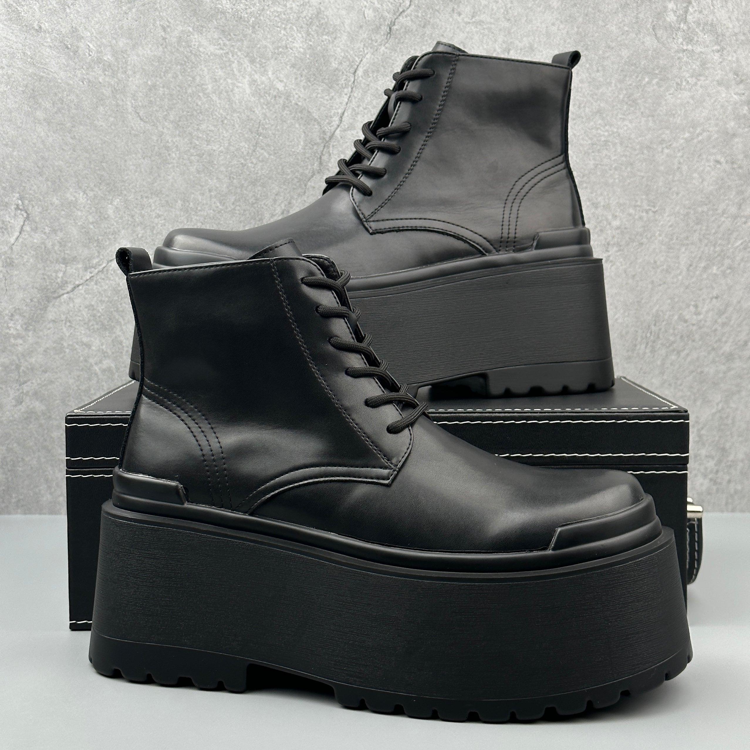 Hybriss Ascend– European Style Martin Boots