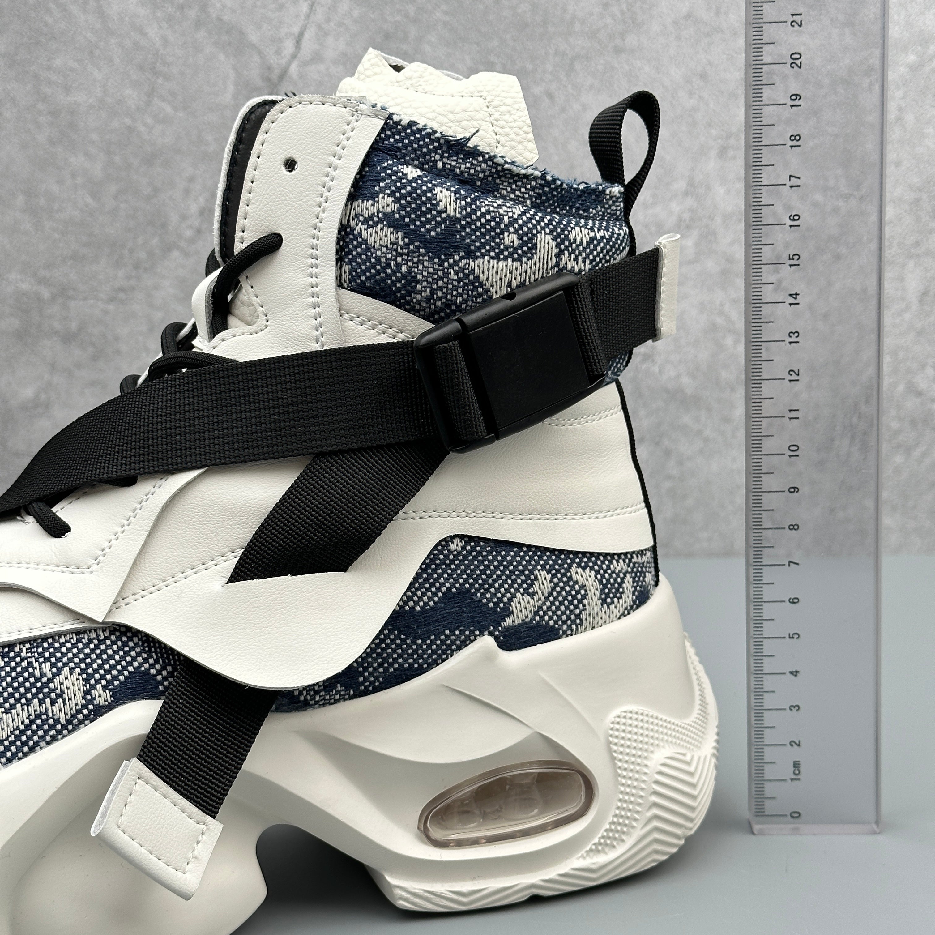 Hybriss Vector -Top Cargo Boots