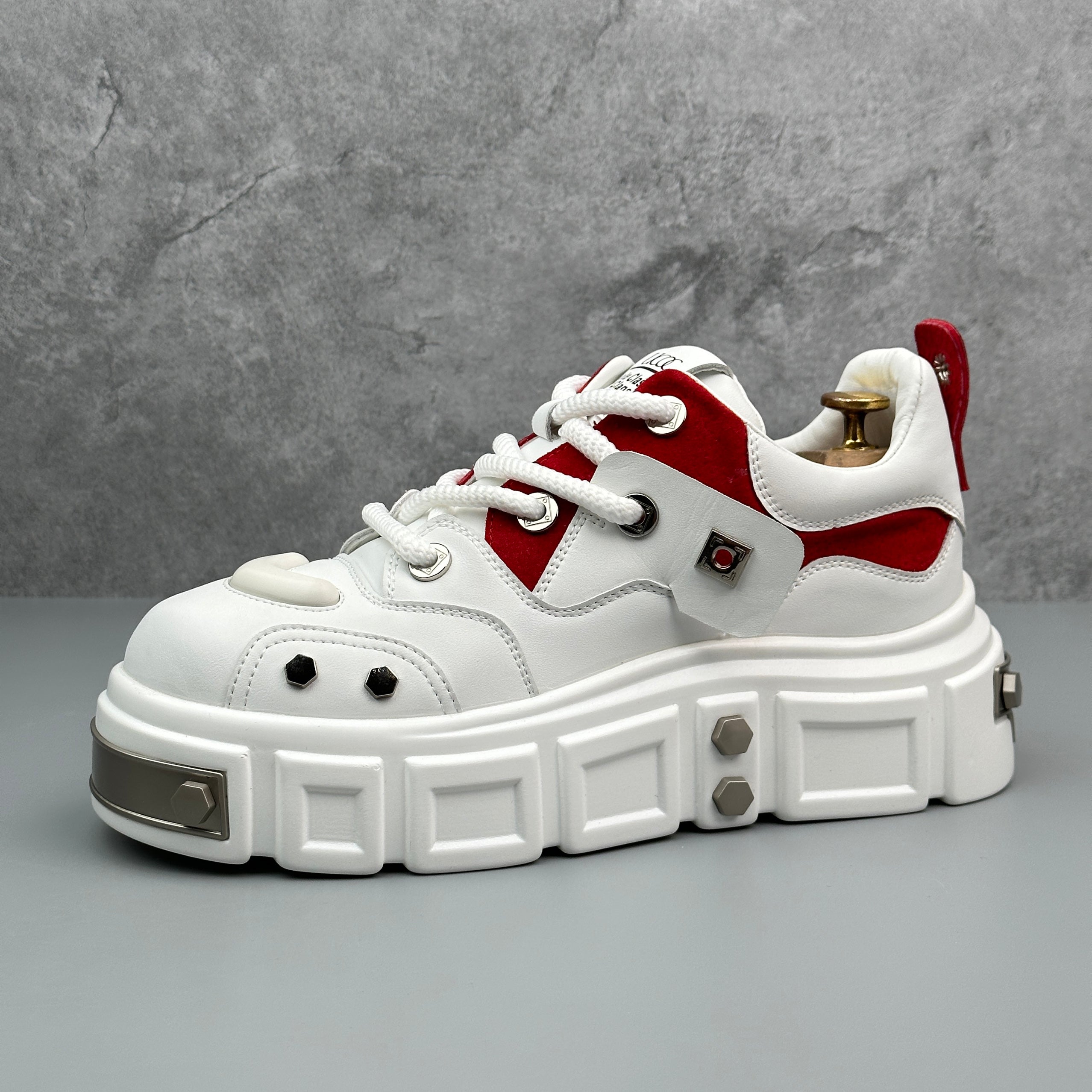 Hybriss RivetCore White Red– Chinese Style Dad Shoes