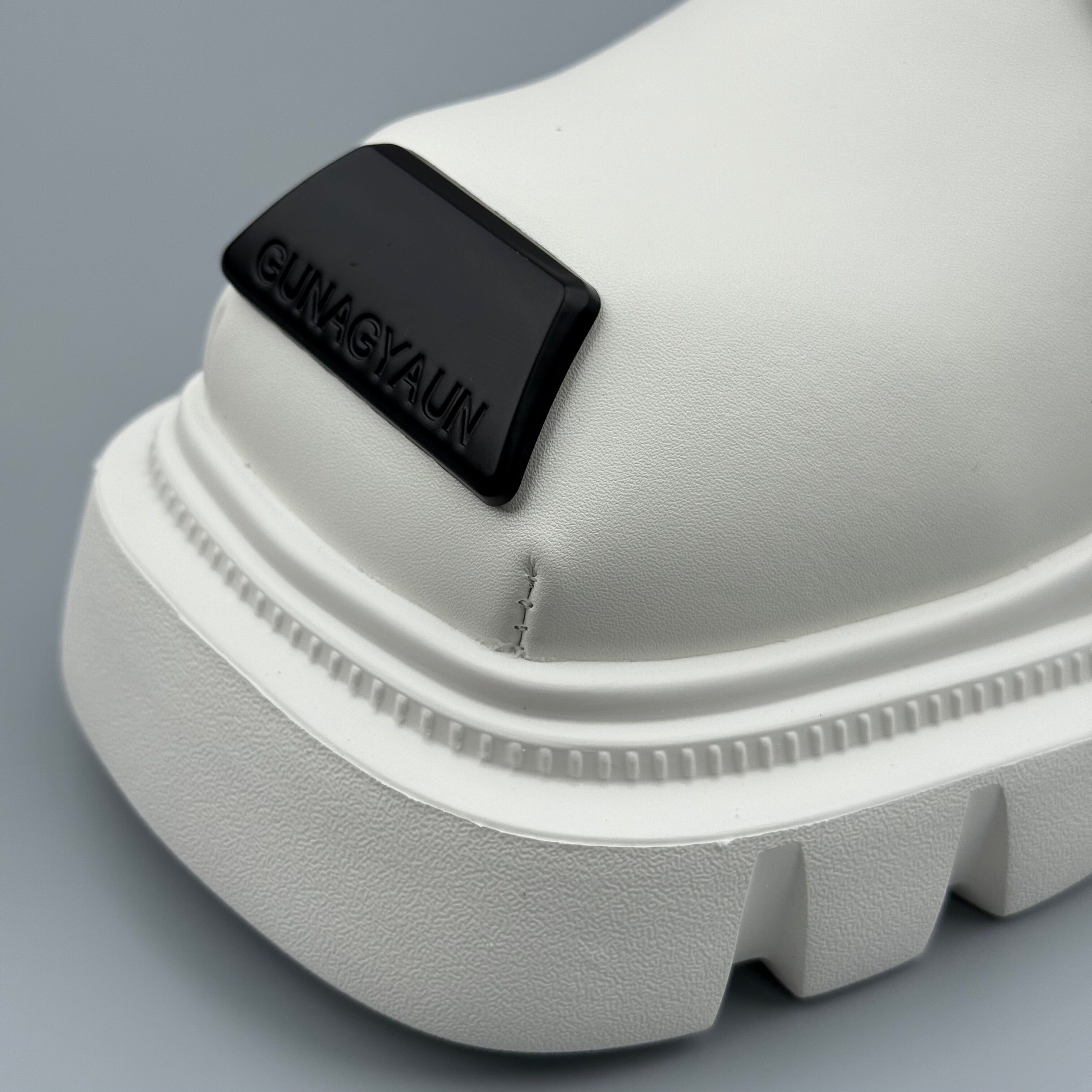 Hybriss Linea White– Youth Square-Toe Casual Leather Shoes