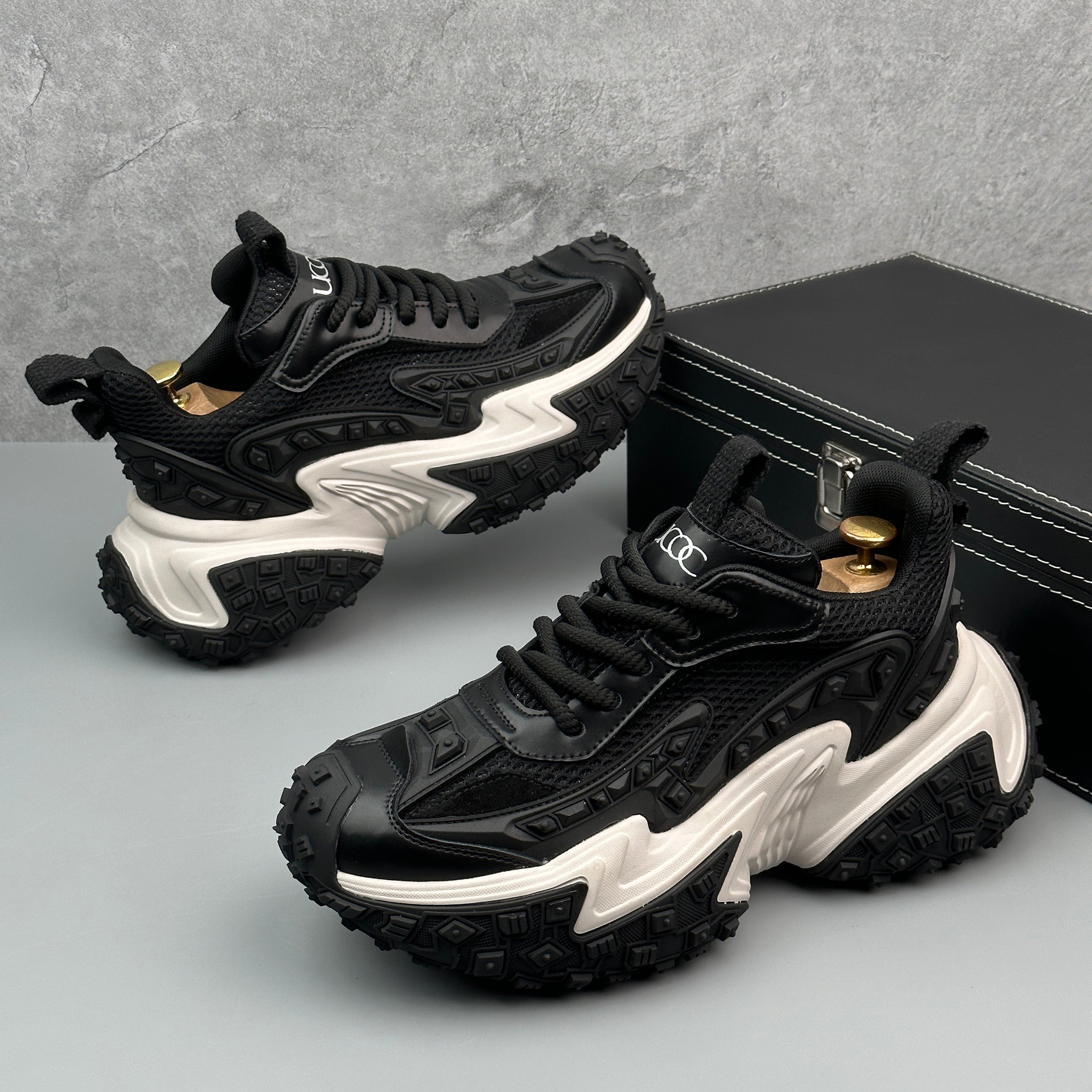 Hybriss Cabuncci GranuleX Black– Youth Dad Shoes