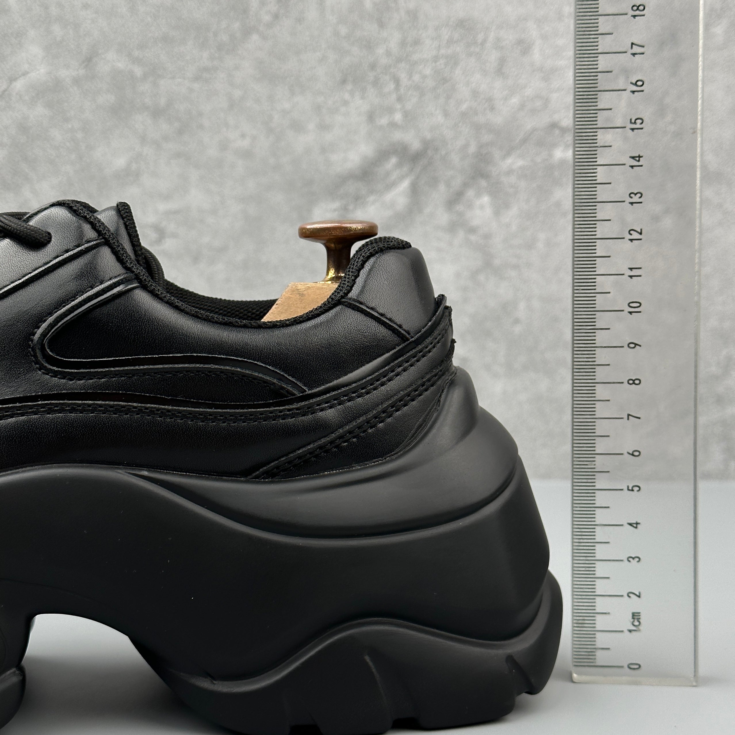 Hybriss Leisure Rise Black– Casual Leather Shoes