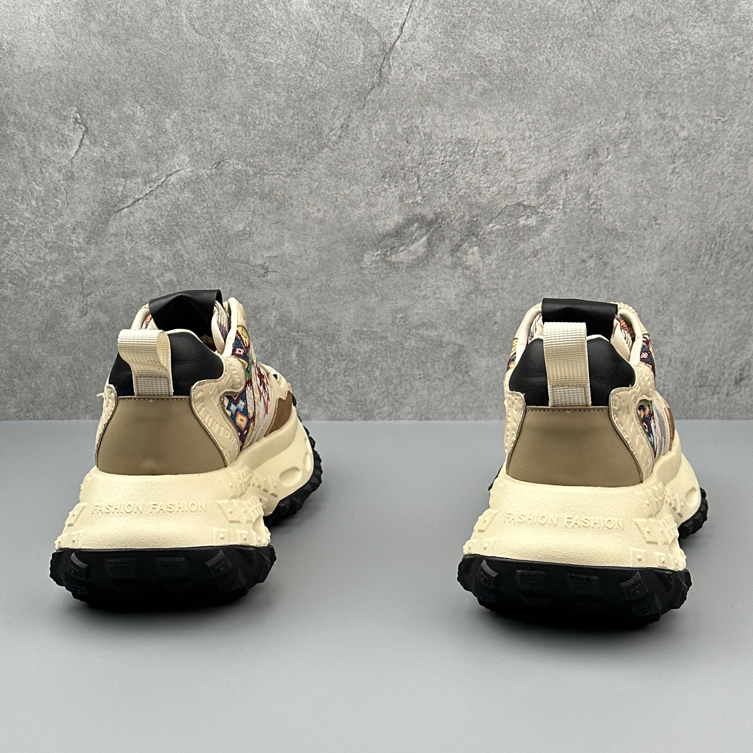Hybriss EmbroRise Beige– Youth Dad Shoes