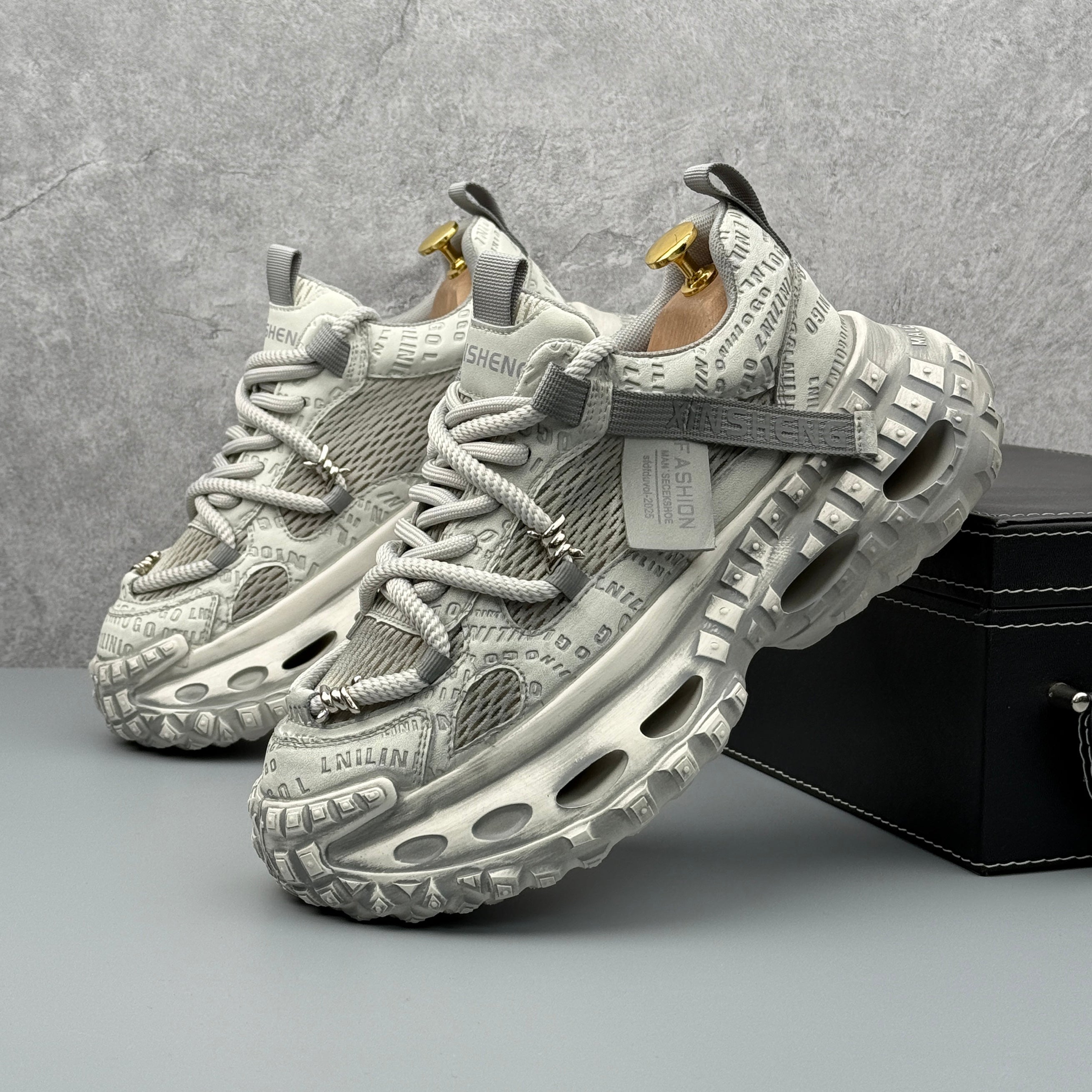 Hybriss UCOC ThreadRise White Gray– Retro Dad Shoes