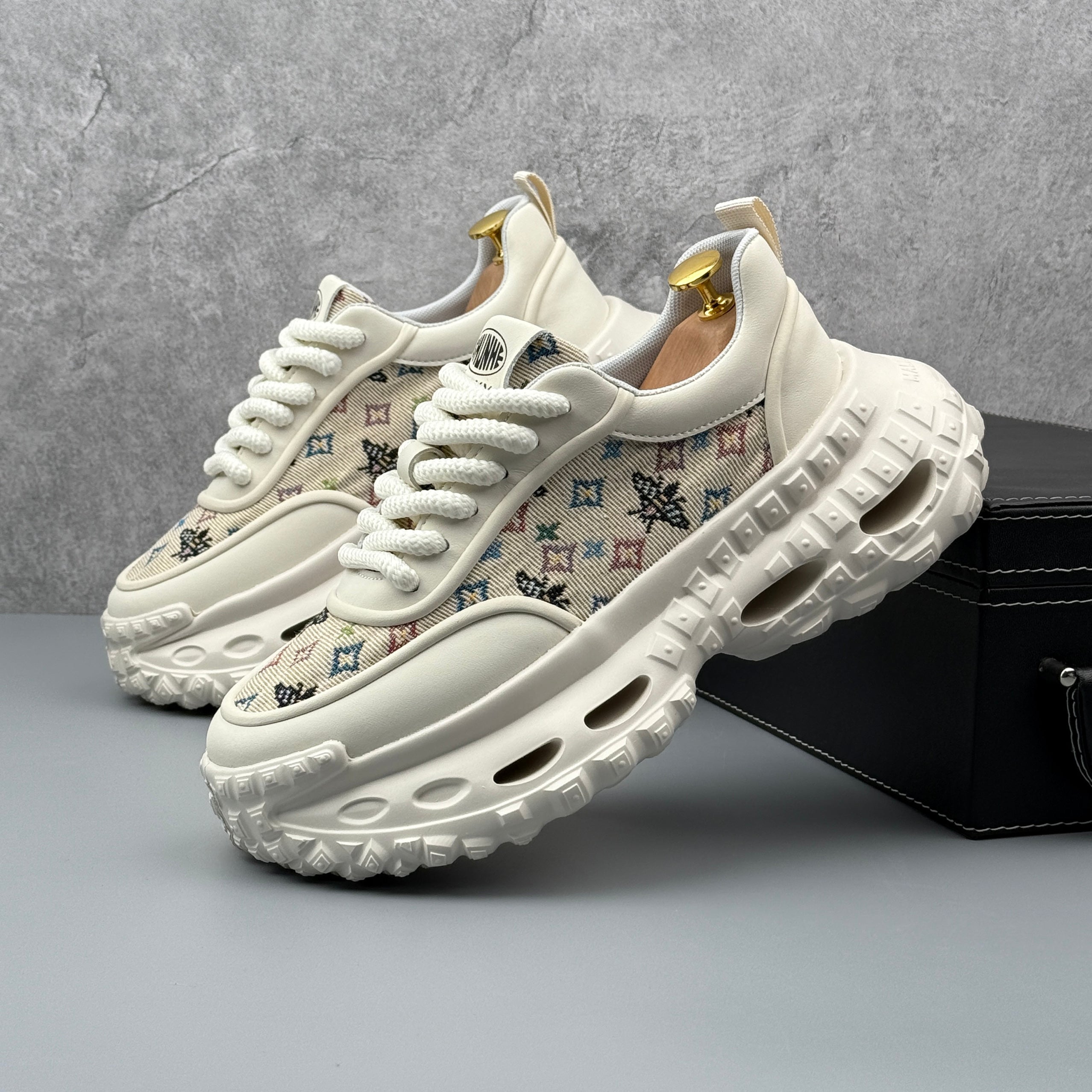 Hybriss DailyRiseCasual White– Casual Dad Shoes