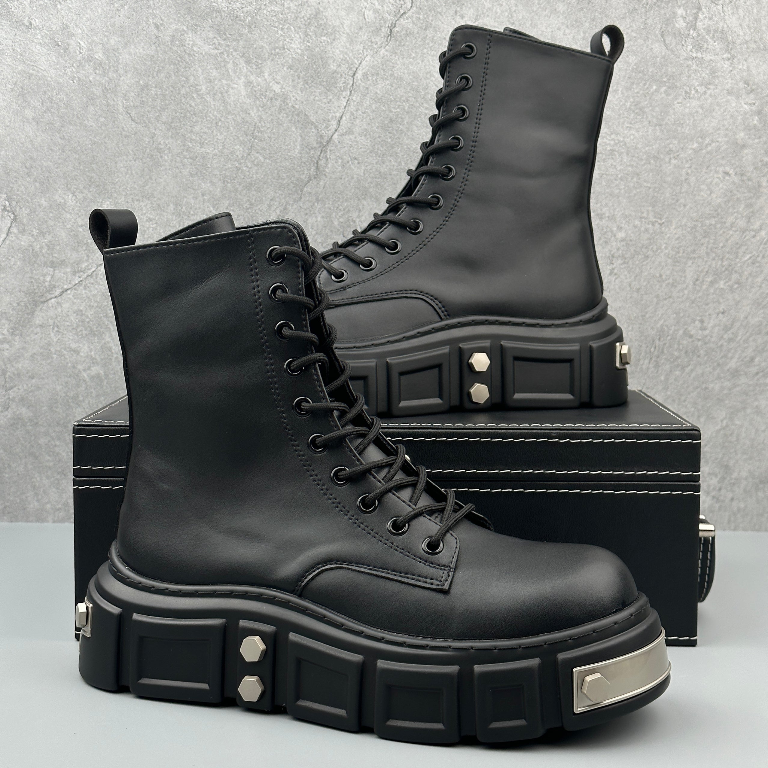 Hybriss Sovereign– European Style Martin Boots