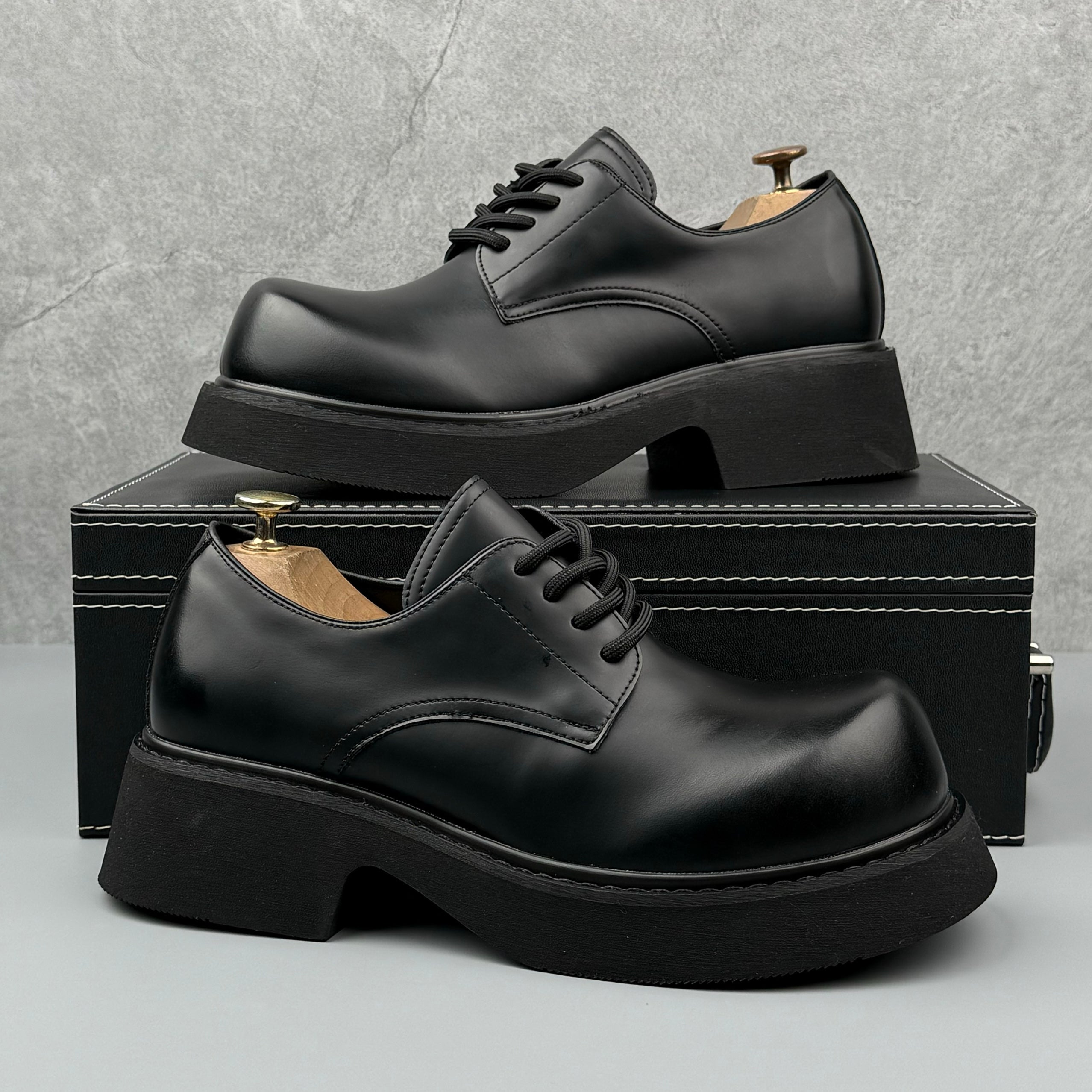 Hybriss LeisureCraft Black– Goodyear Casual Leather Shoes