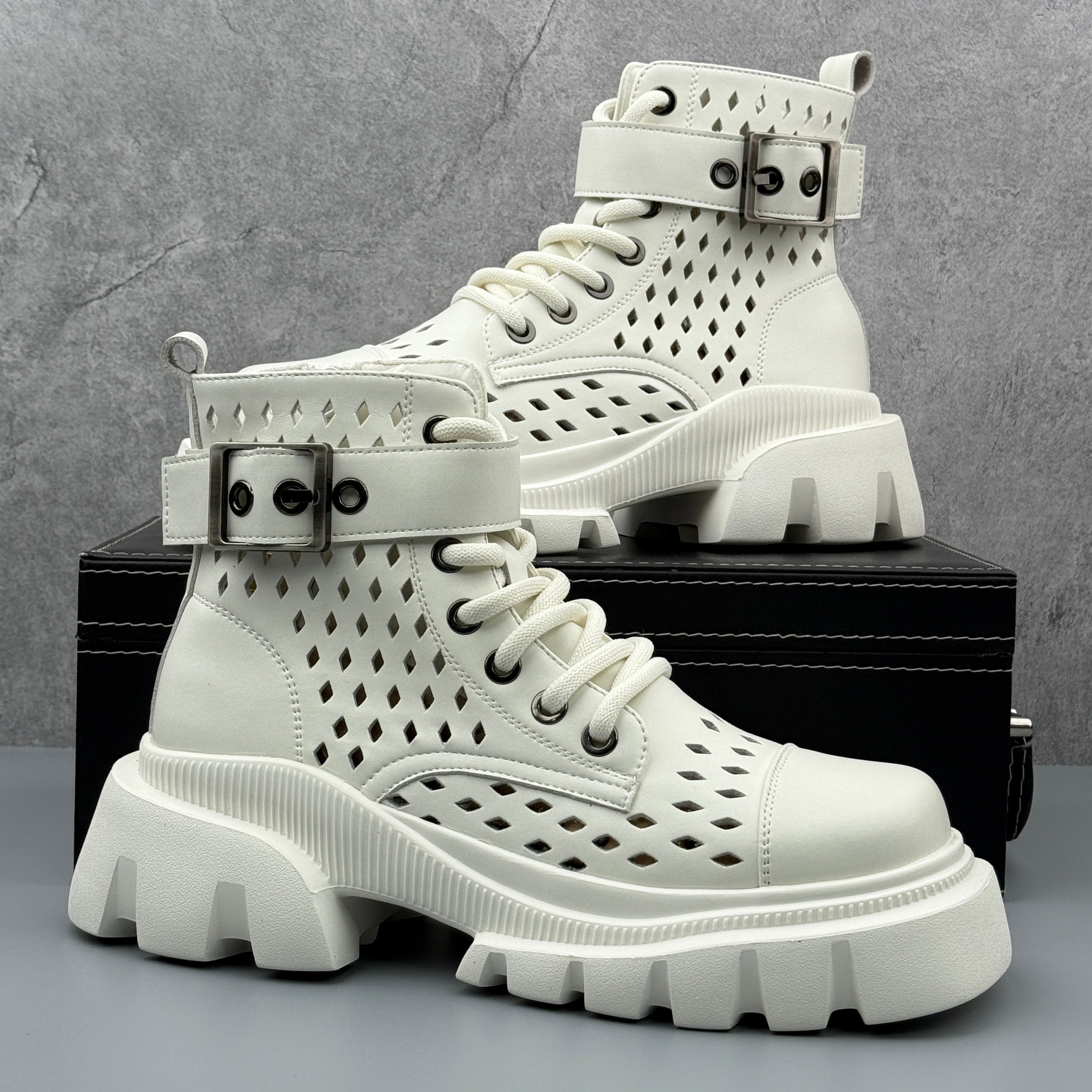 Hybriss Axis– Square Toe Martin Boots