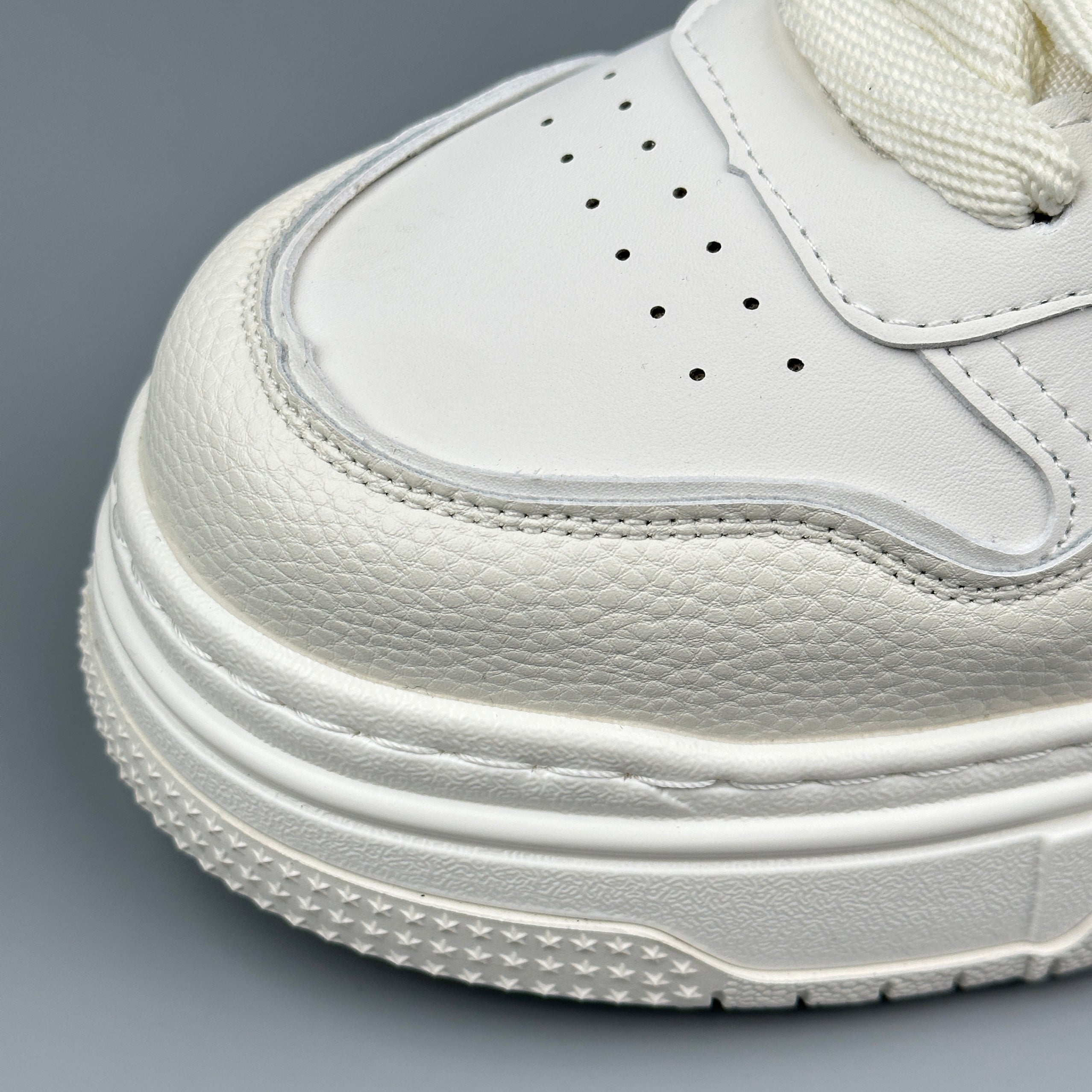 Hybriss StitchTrend – Mikrofaserleder Sneakers