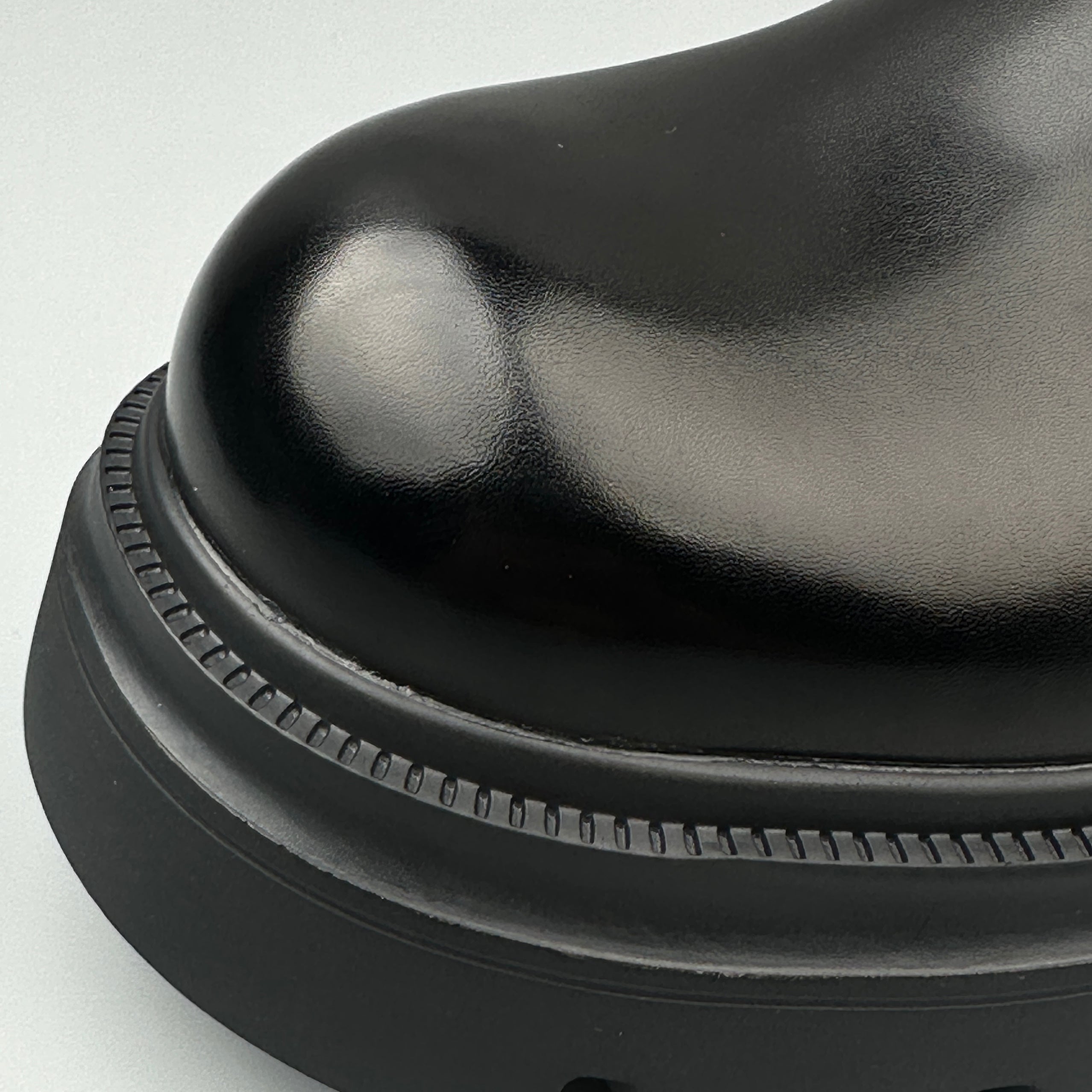 Hybriss Dominion– British Style Martin Boots