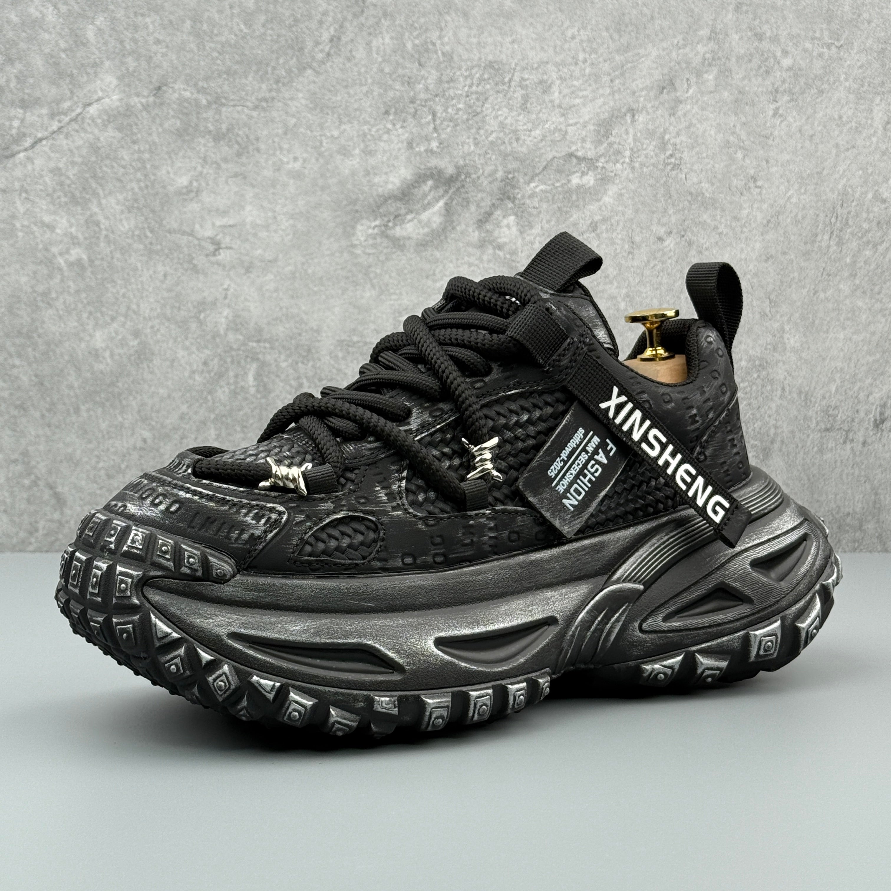 Hybriss StitchFlex Black– Men’s Casual Dad Shoes