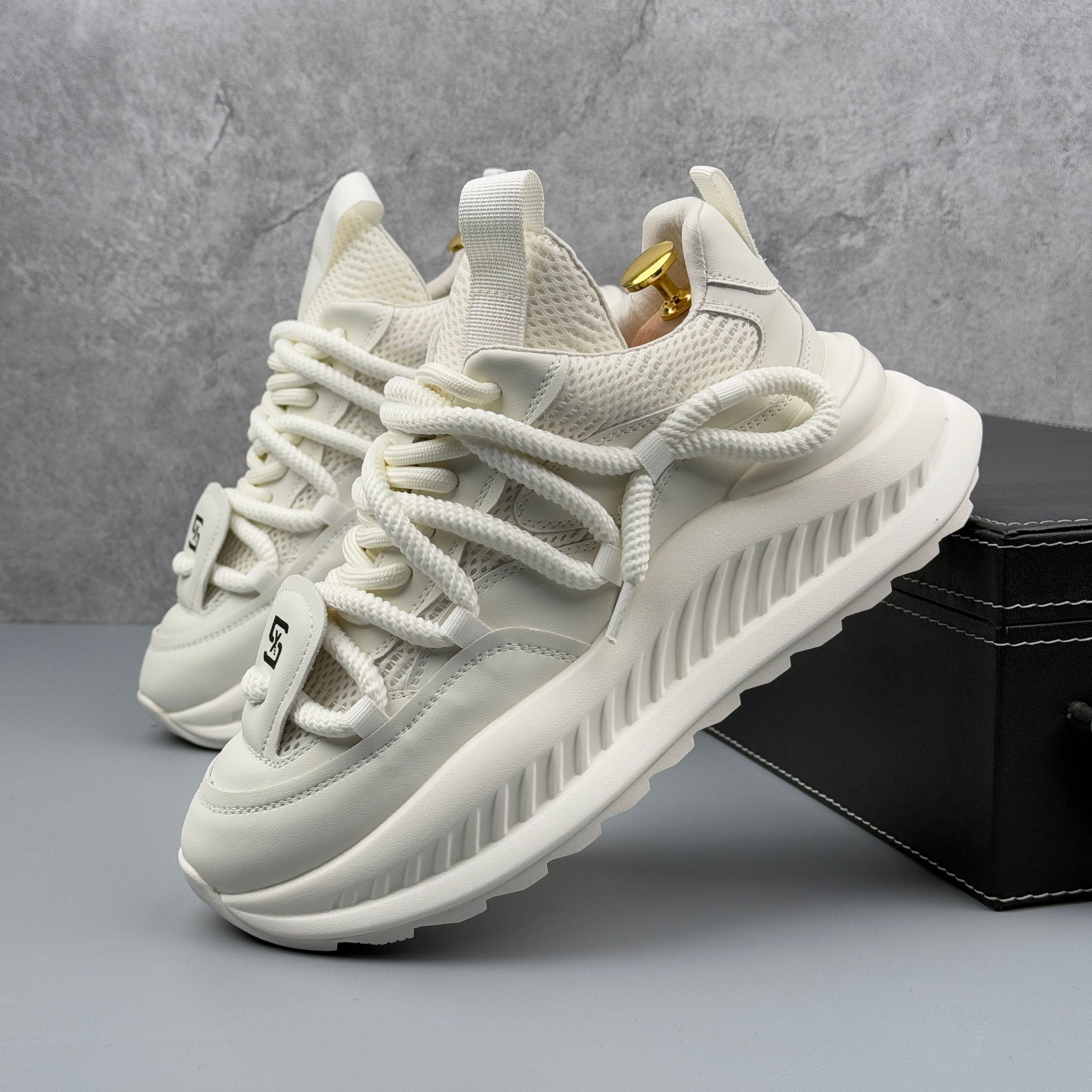 Hybriss UCOC WeaveStep White– Men’s Casual Sports Shoes