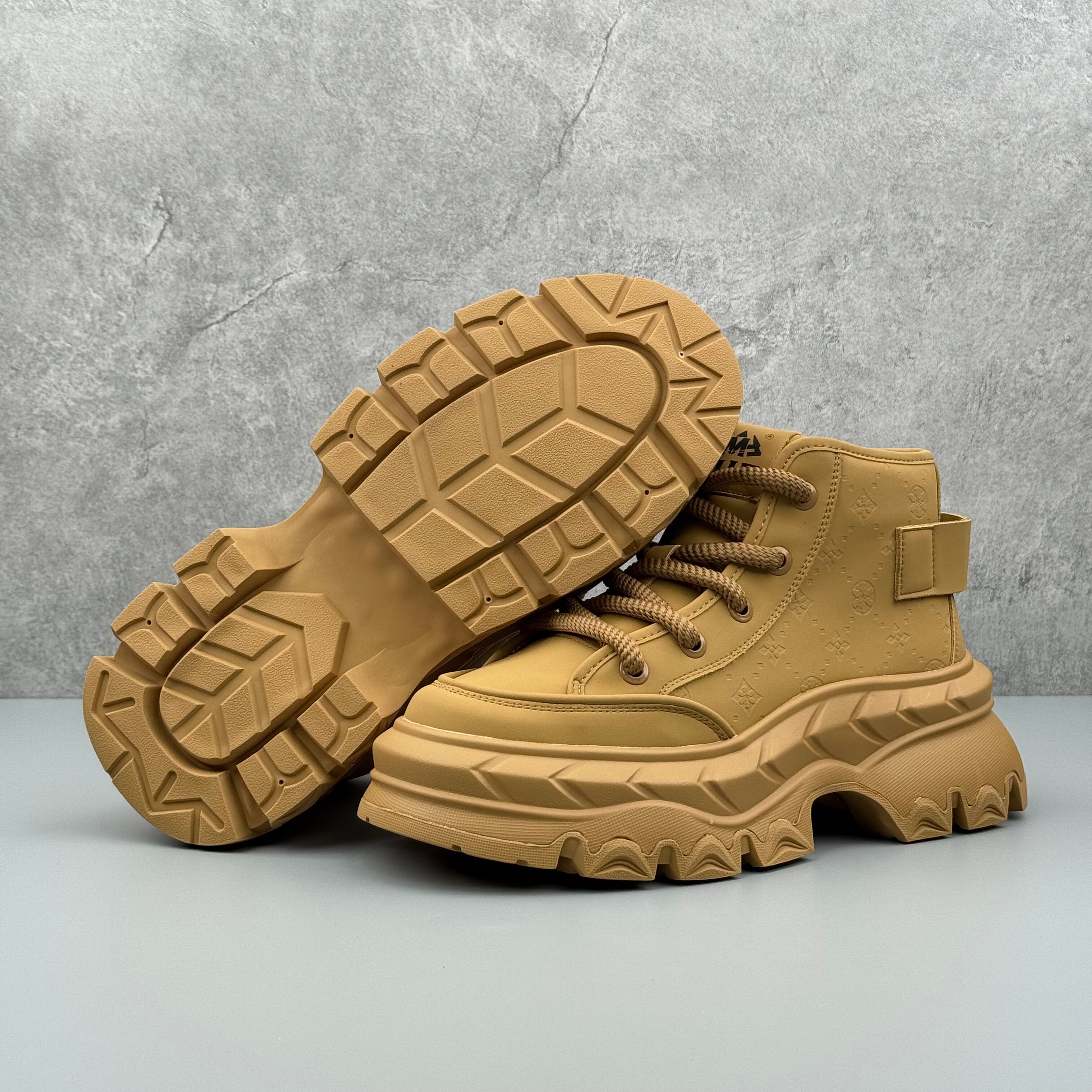 Hybriss Elevon Camel– Minimalistische Martin Boots