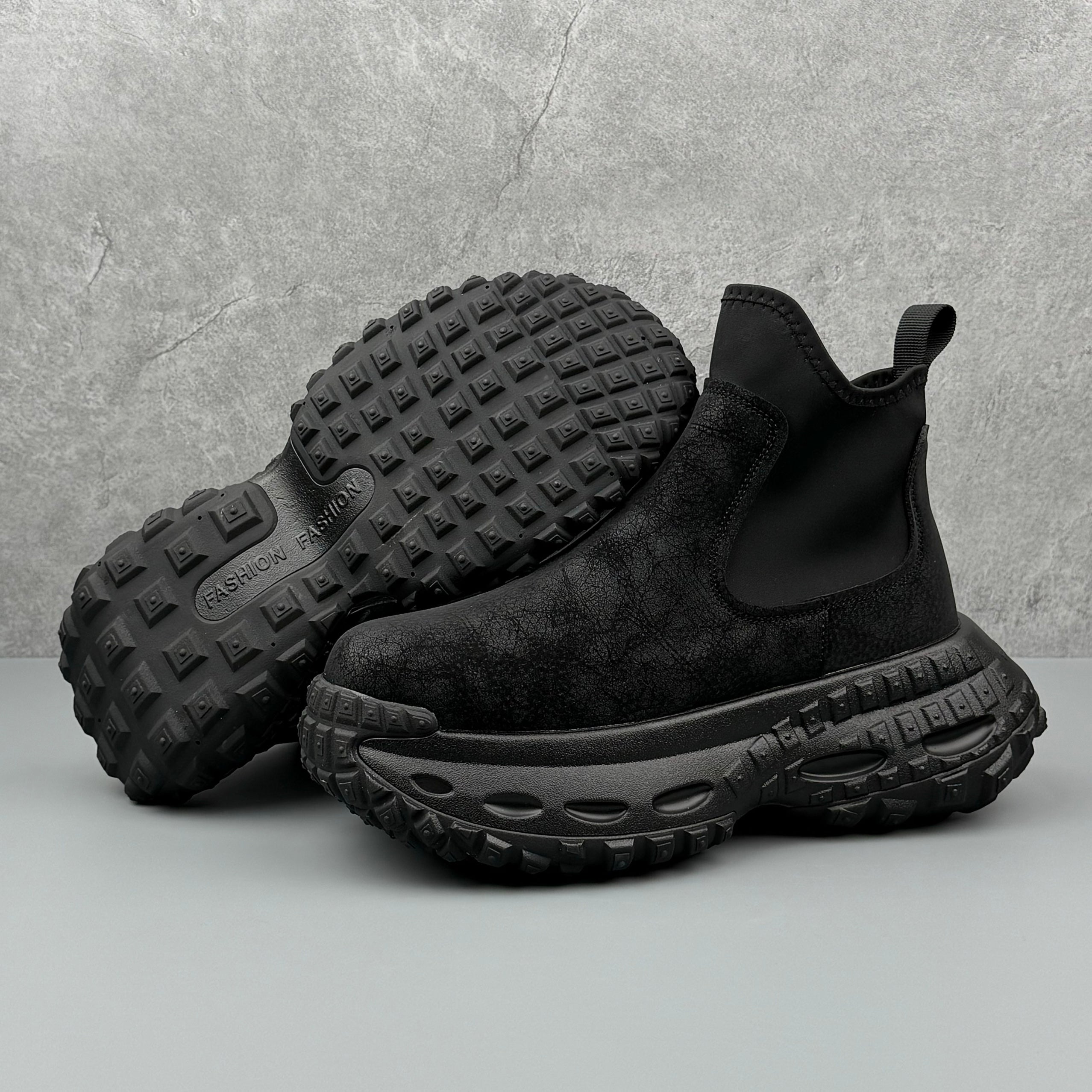 Hybriss Elevate– Retro Futuristik Cargo Boots