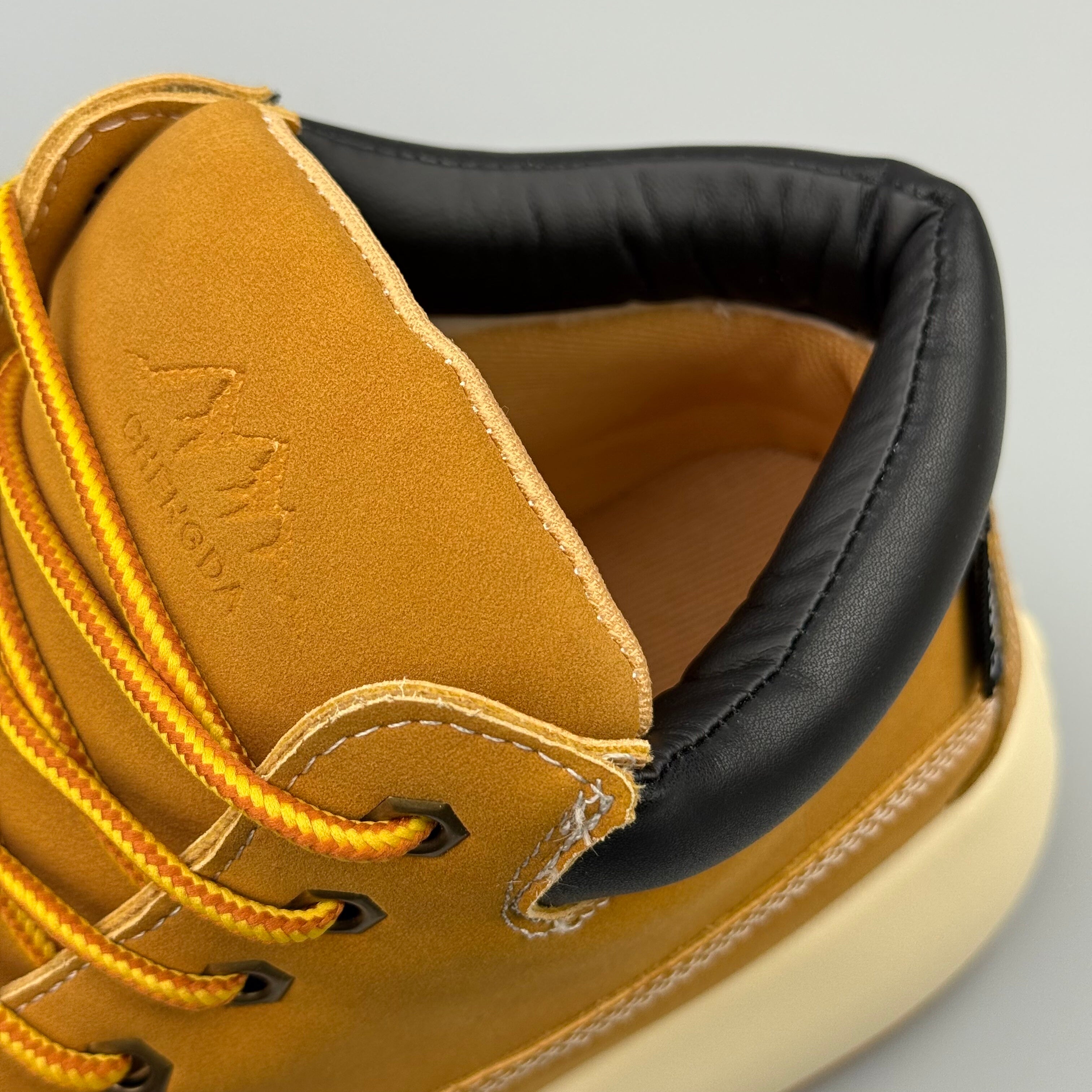 Hybriss Crest Camel– Winter Martin Boots