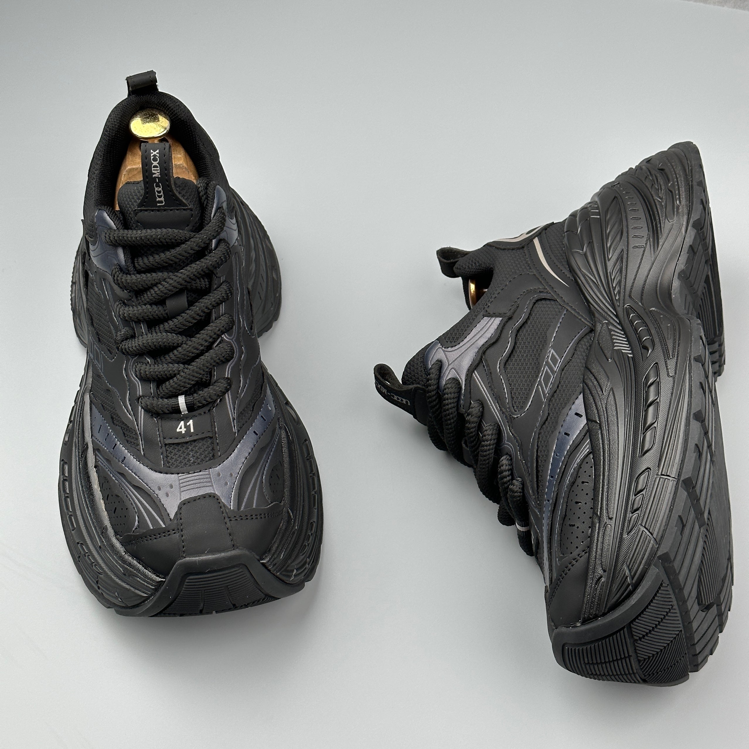 Hybriss ElevateMesh Black– Youth Dad Shoes