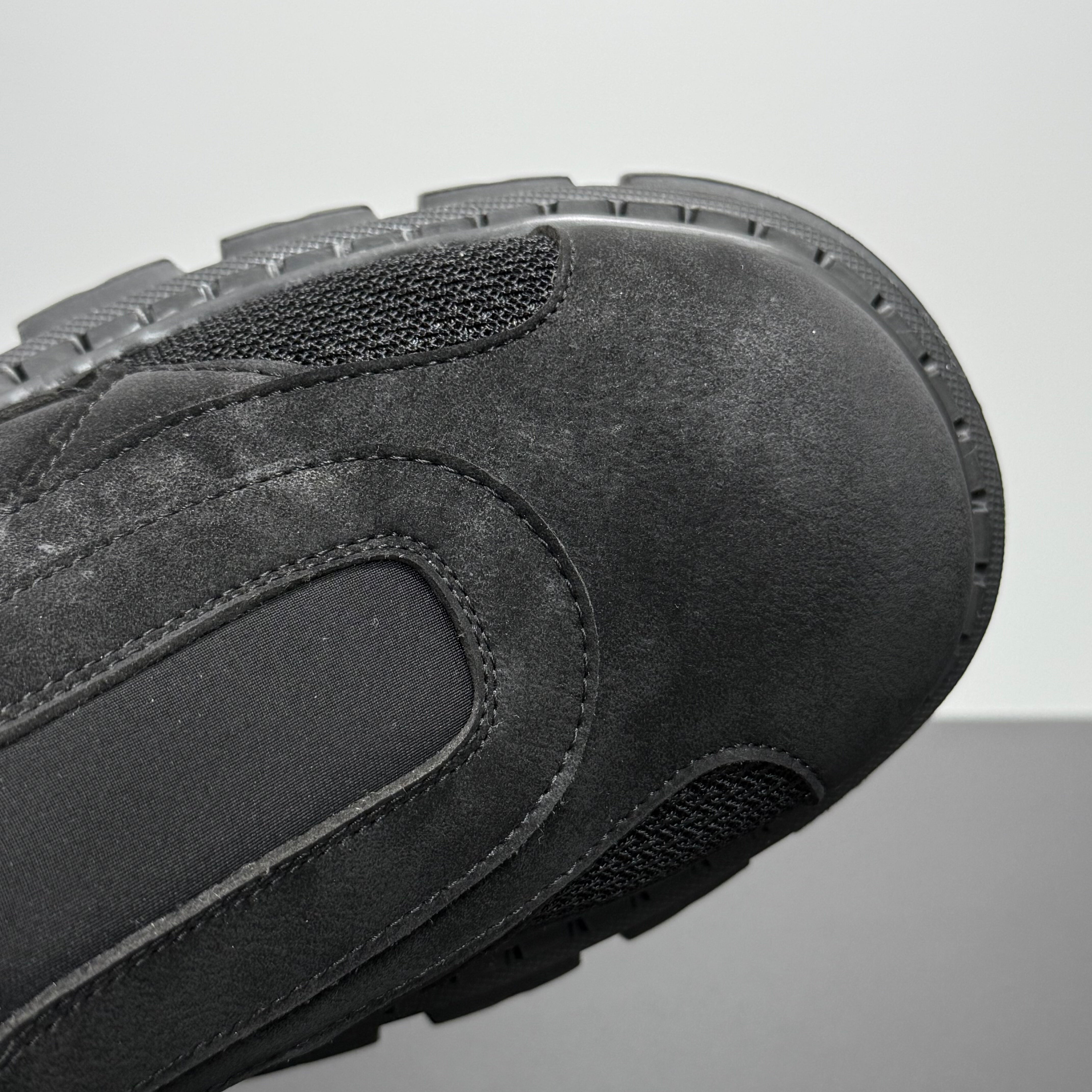 Hybriss Vertex Black– Youth Casual Leather Shoes