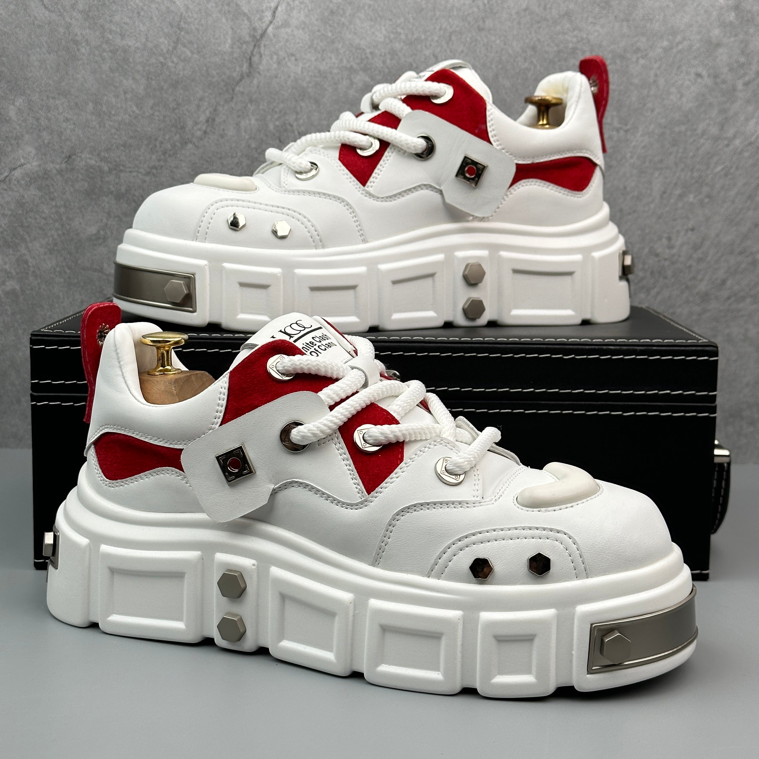 Hybriss RivetCore White Red– Chinese Style Dad Shoes