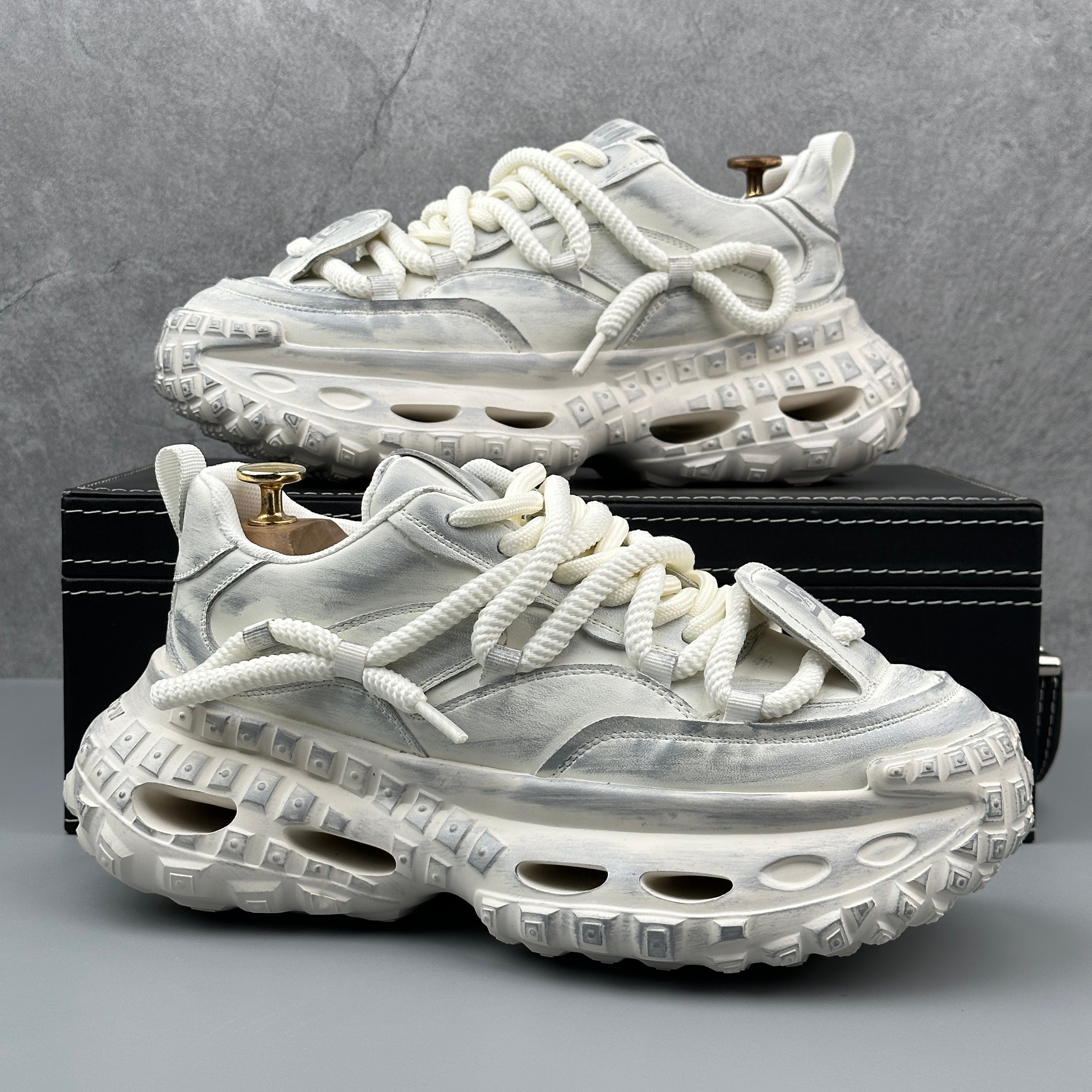 Hybriss WeaveEdge White– Youth Dad Shoes