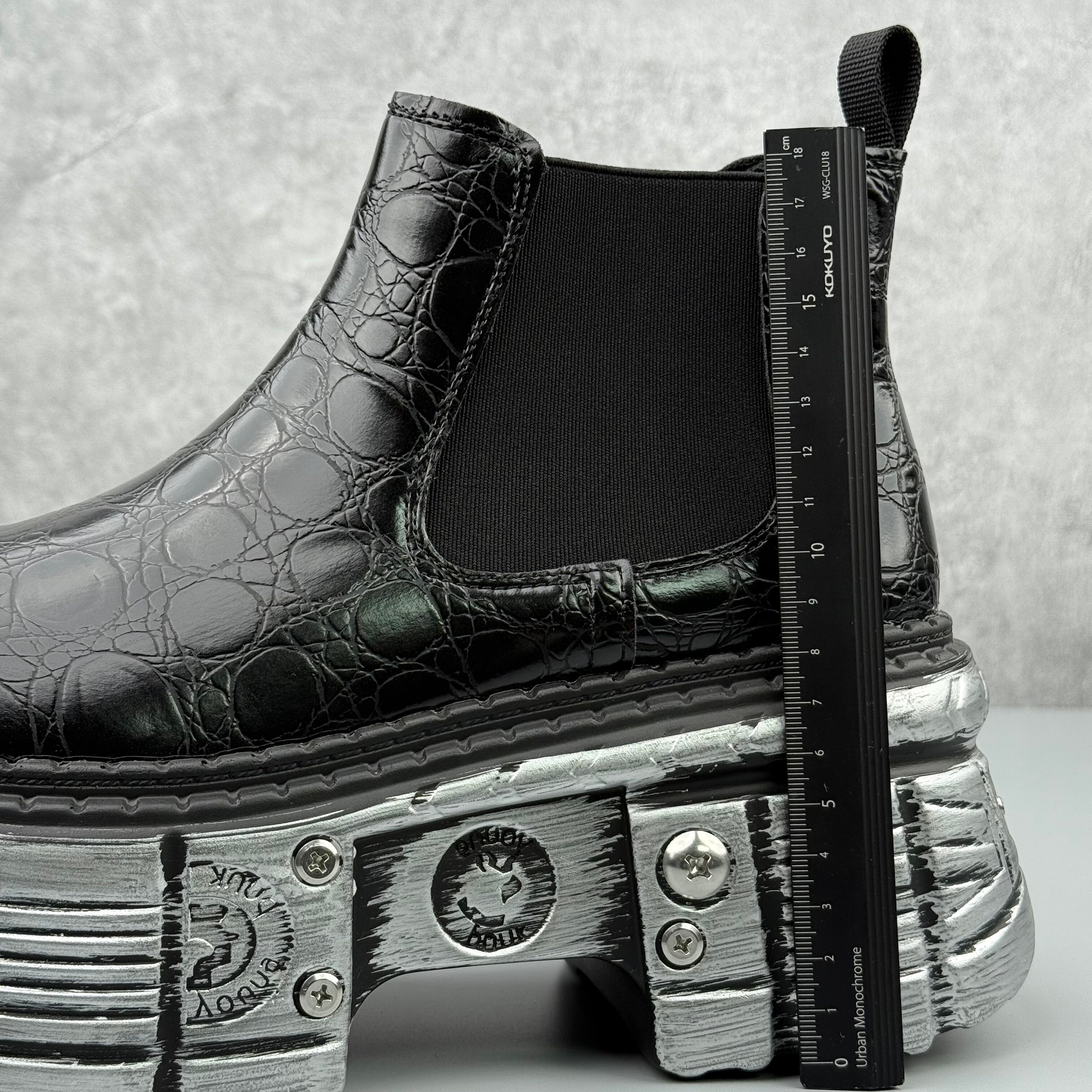 Hybriss ElevateMartin Black– Short‑Tube Martin Boots