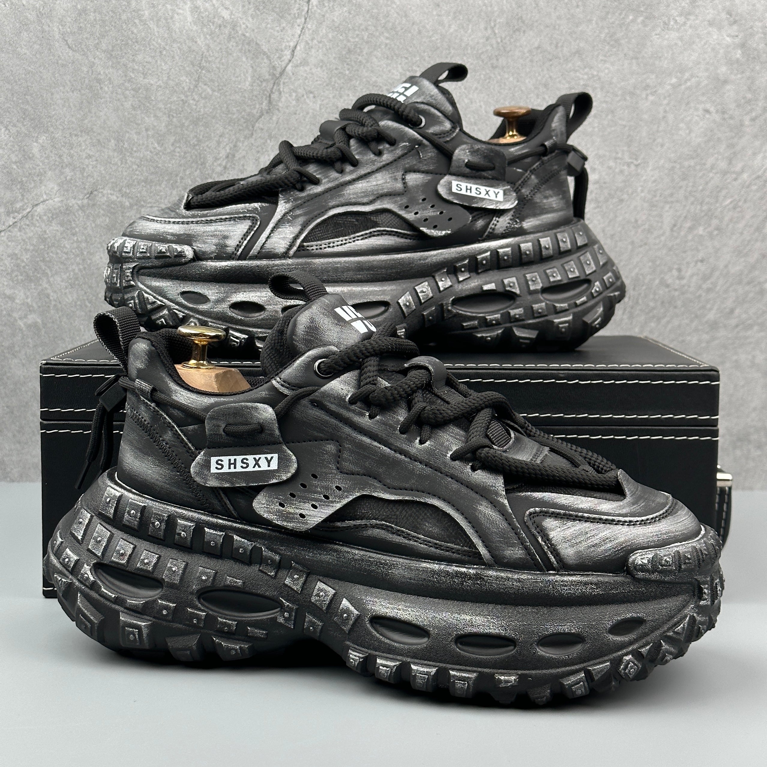 Hybriss RetroAir Black– Youth Dad Shoes