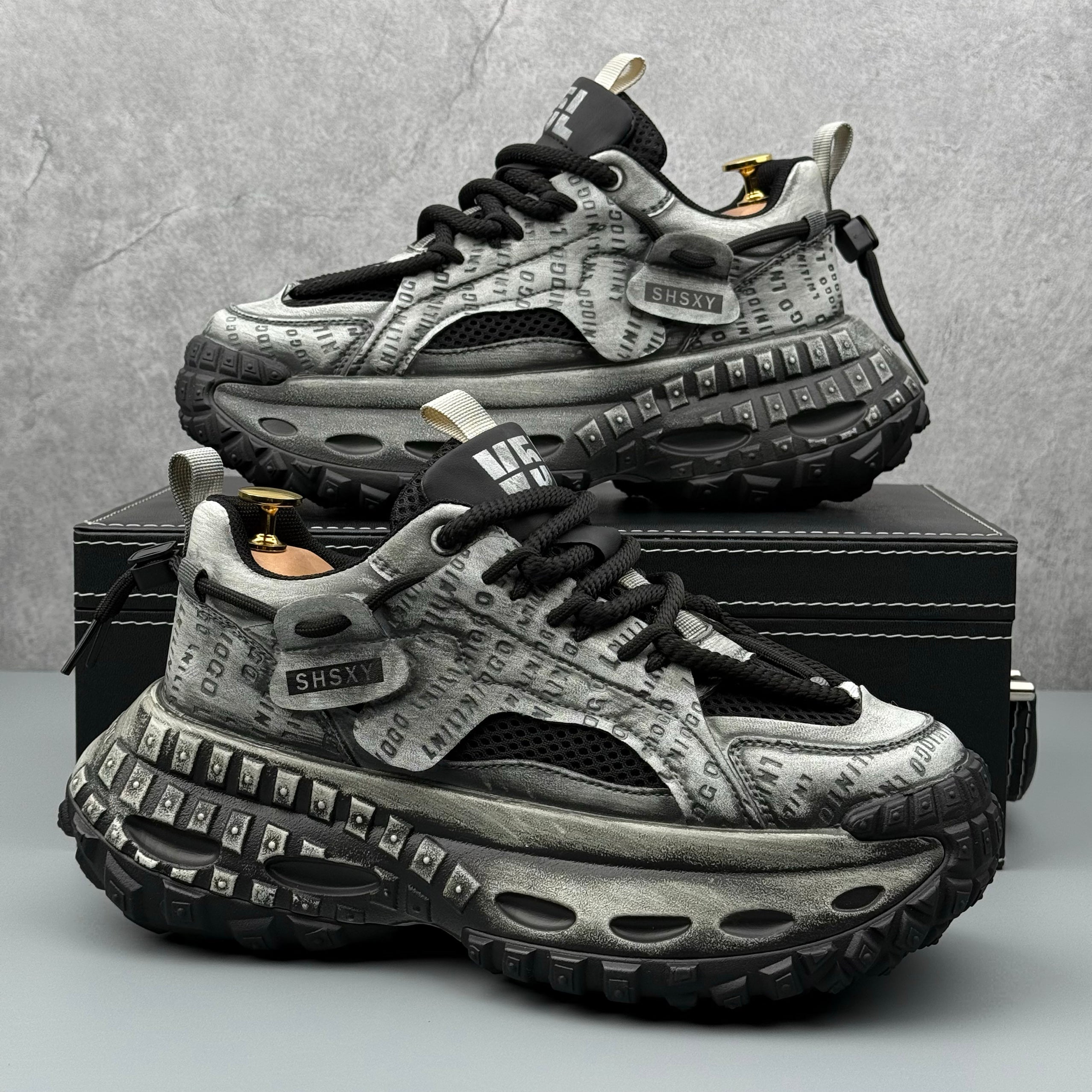 Hybriss DailyWeave Black– Retro Dad Shoes