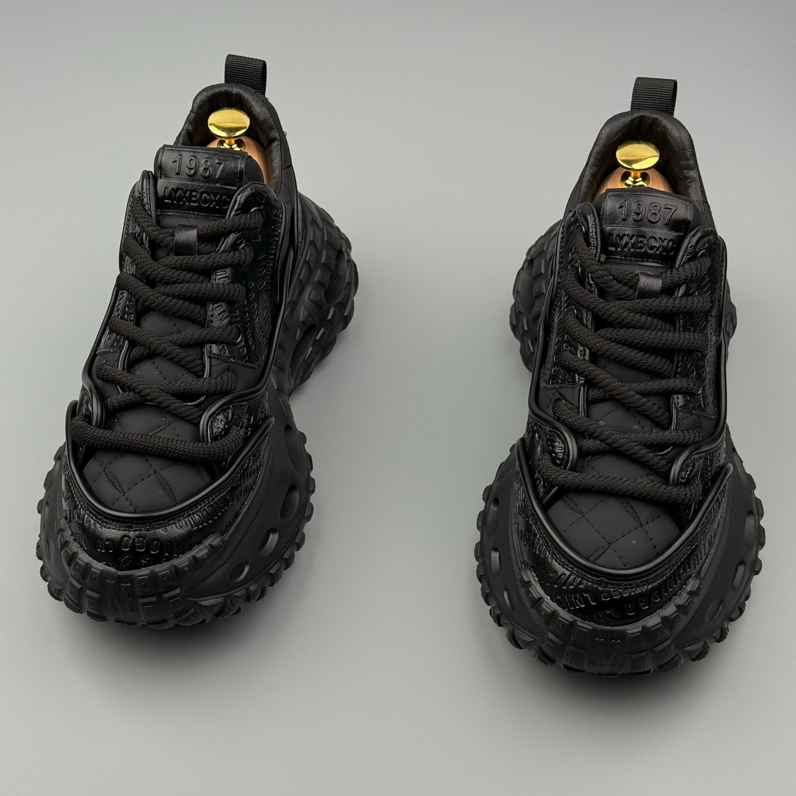 Hybriss CoreLift Black– Youth Dad Shoes