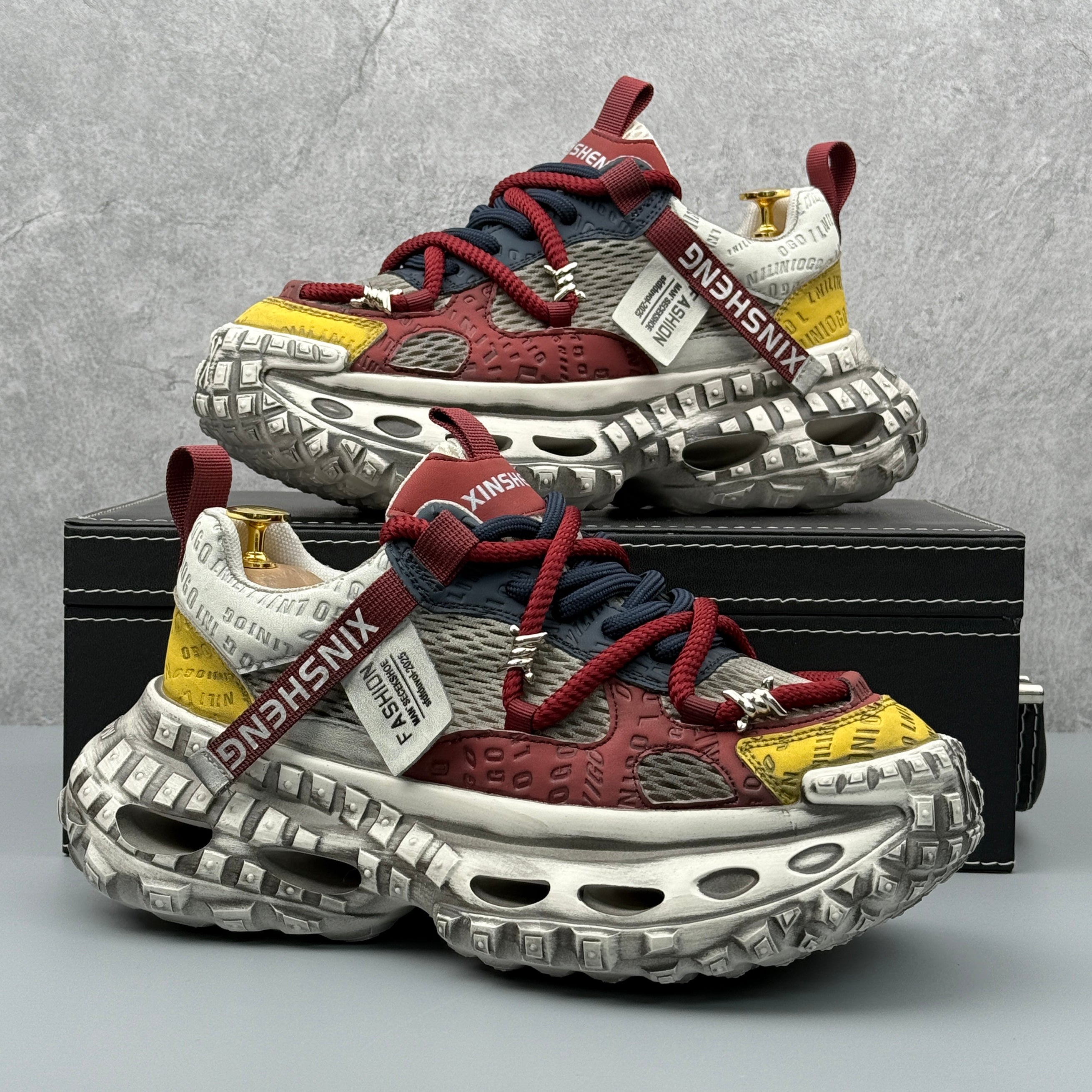 Hybriss UCOC ThreadRise Lan Hong– Retro Dad Shoes