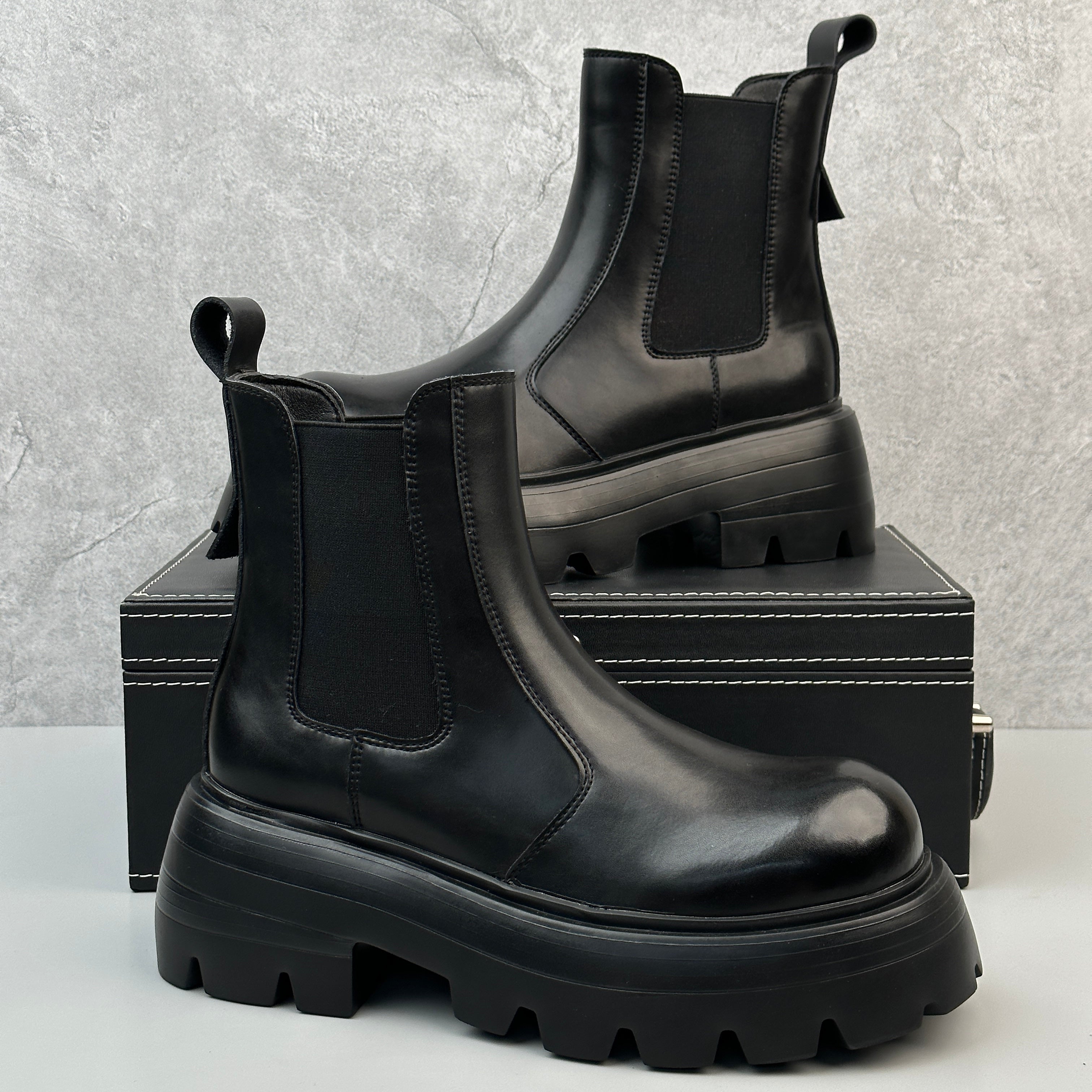 Hybriss Crown– Futuristik Chelsea Boots