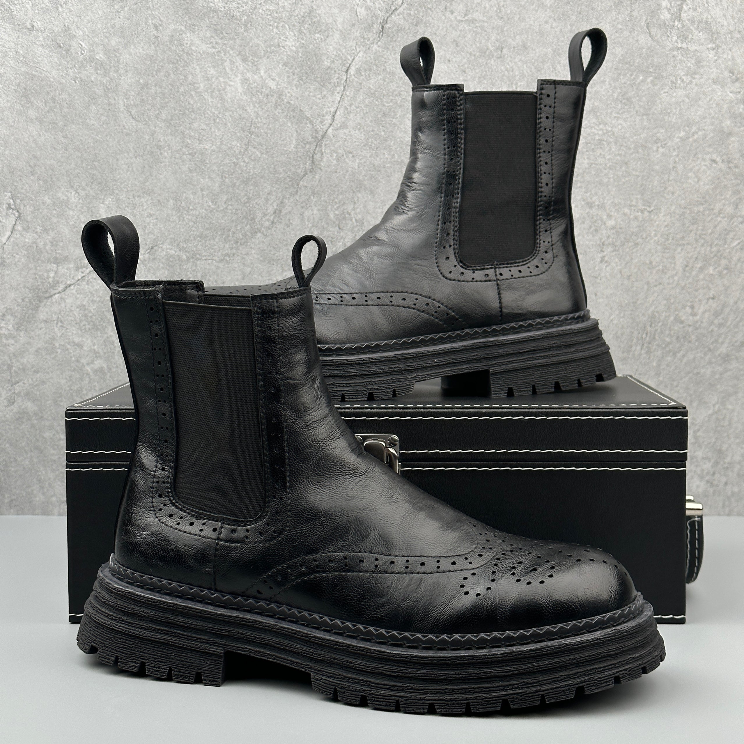 Hybriss Carve– British Style Chelsea Boots