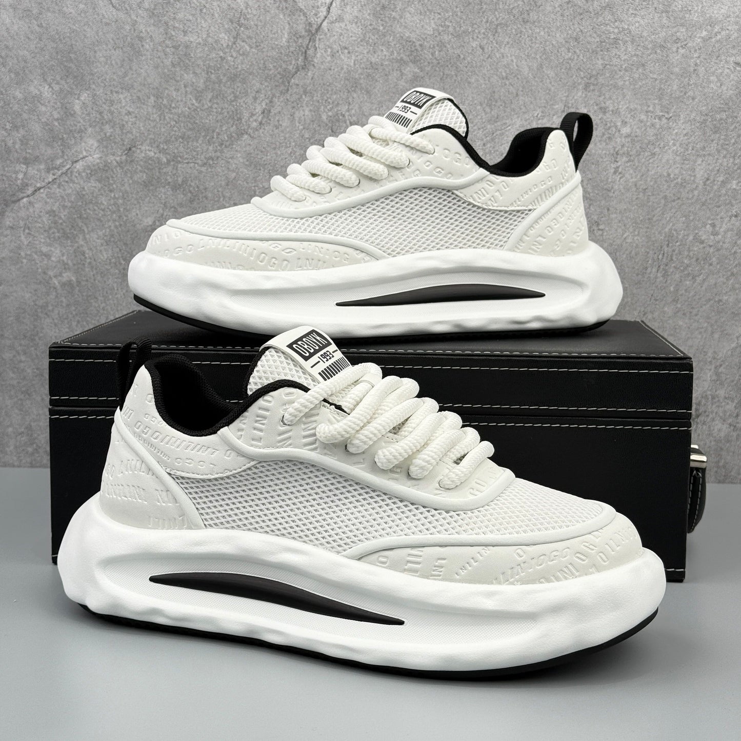 Hybriss Retro Wave Chunky Runner Sneaker