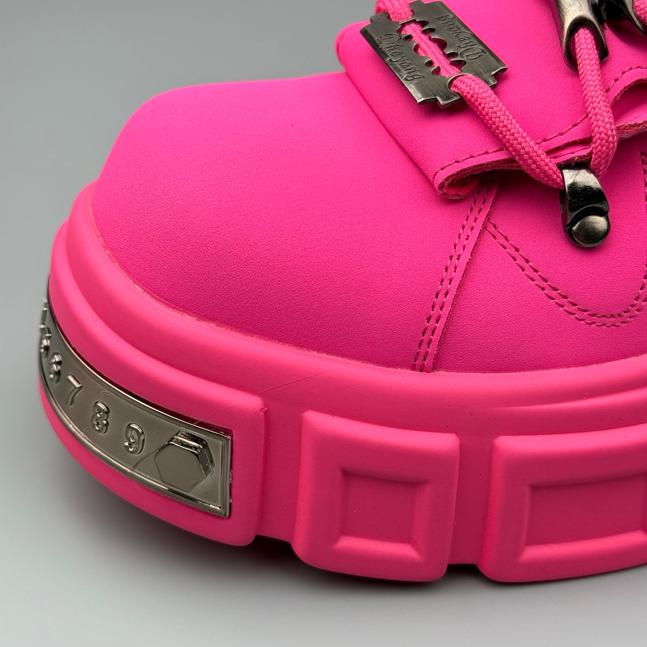 Hybriss Havoc– Punk Cargo Boots