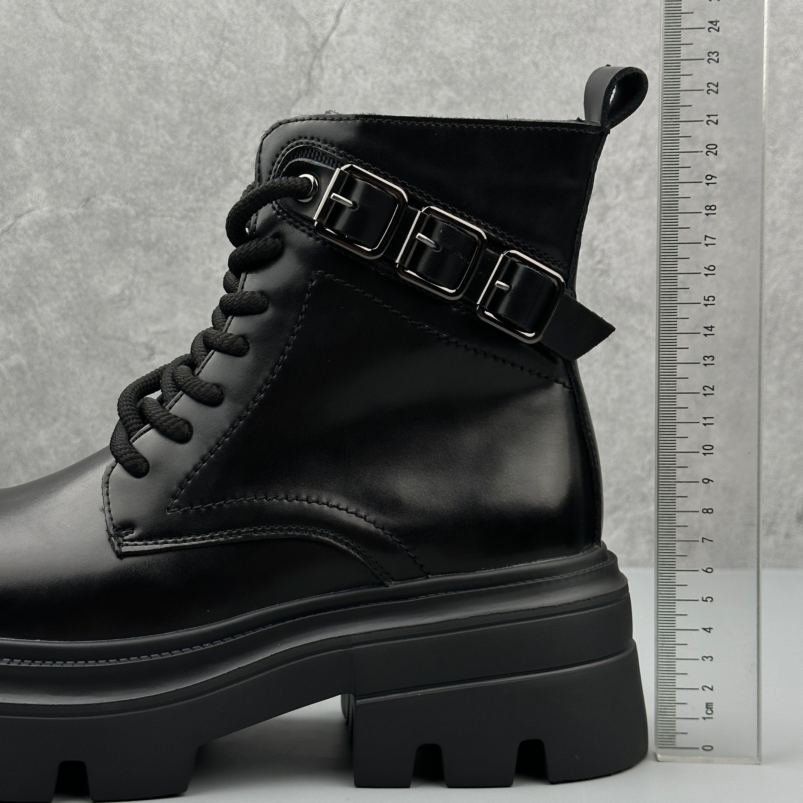 Hybriss Dominion– British Style Martin Boots