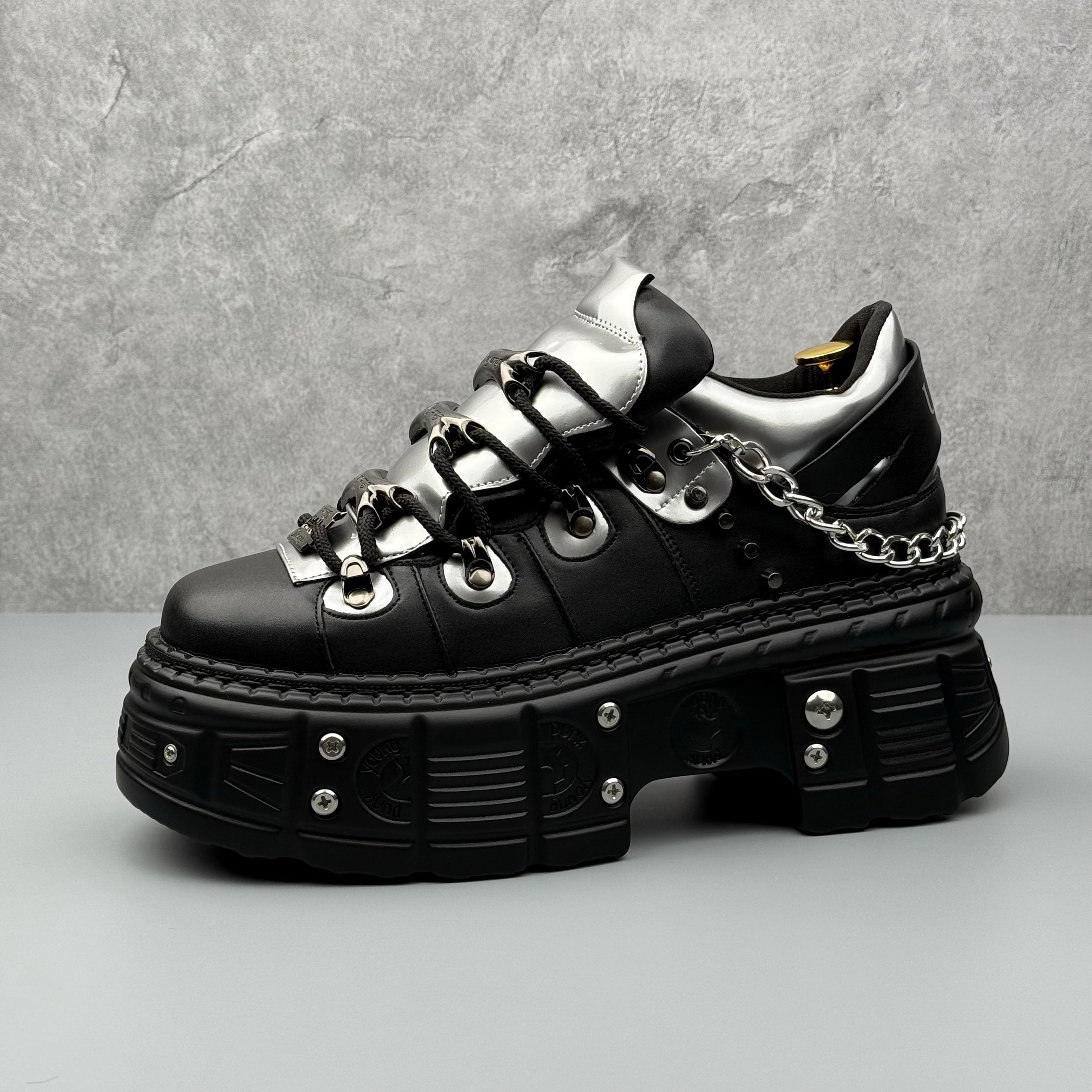 Hybriss PunkMetal Black Silver– Punk Dad Shoes
