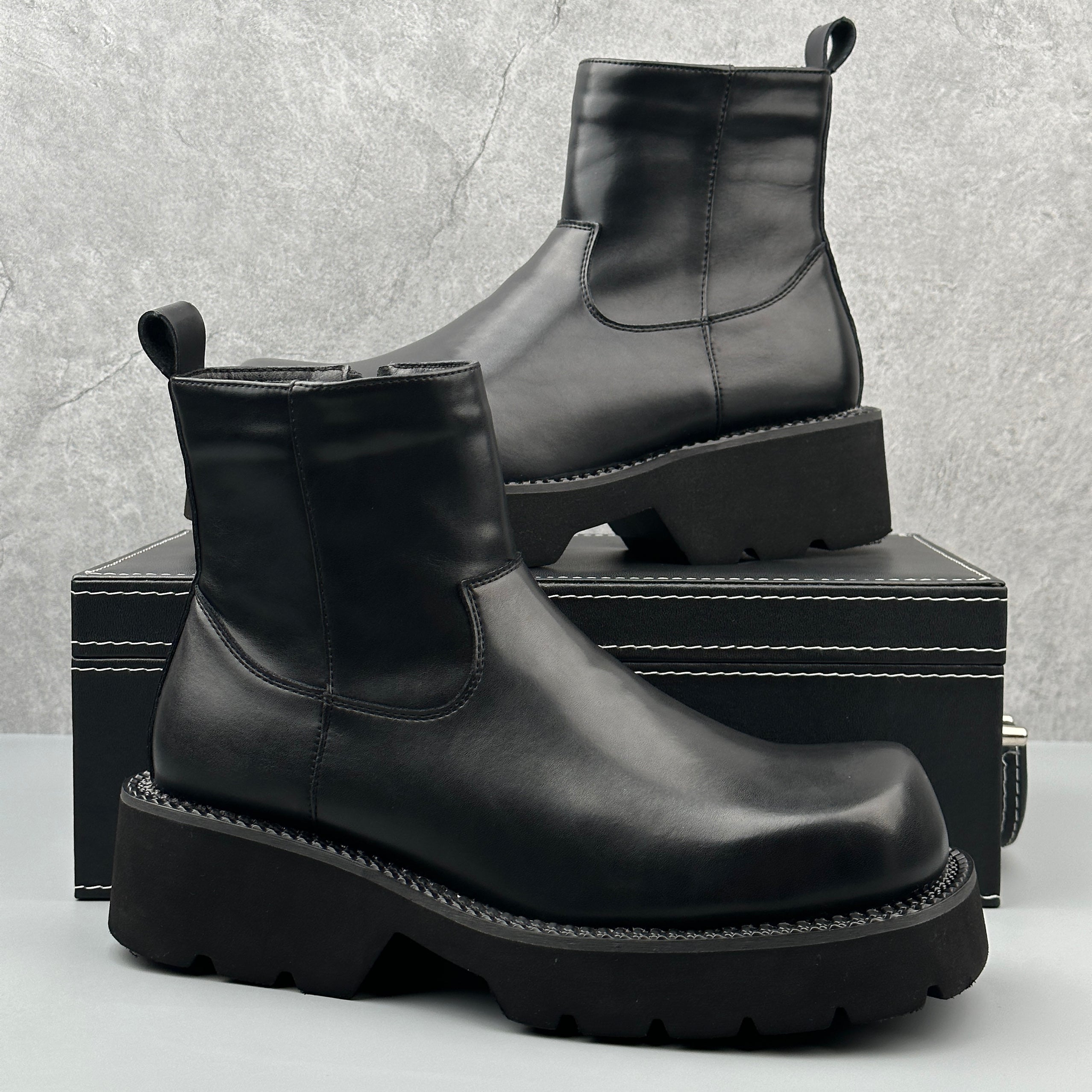 Hybriss Crest– British Style Chelsea Boots