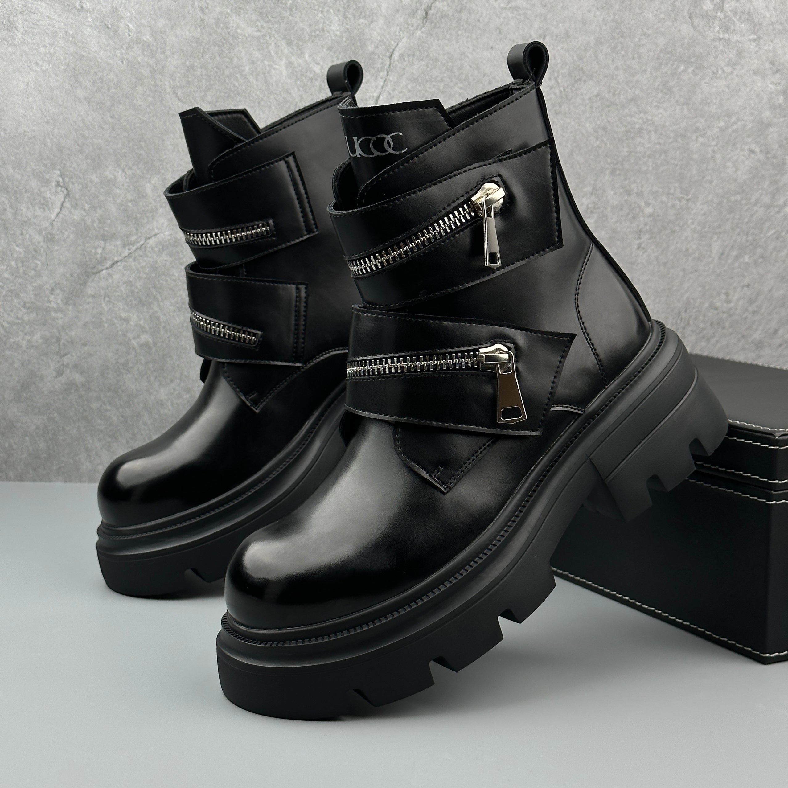 Hybriss Striker– Martin Boots with Metal Details