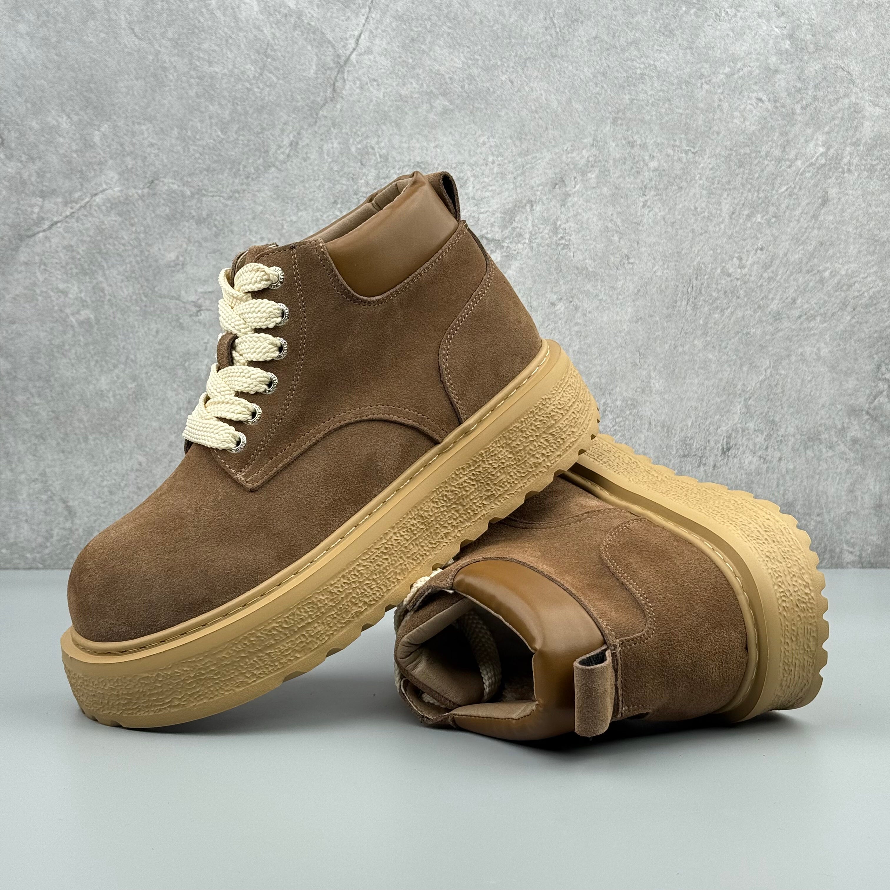 Hybriss VelvetNubuckMartin Camel– Short‑Tube Nubuck Leather Martin Boots