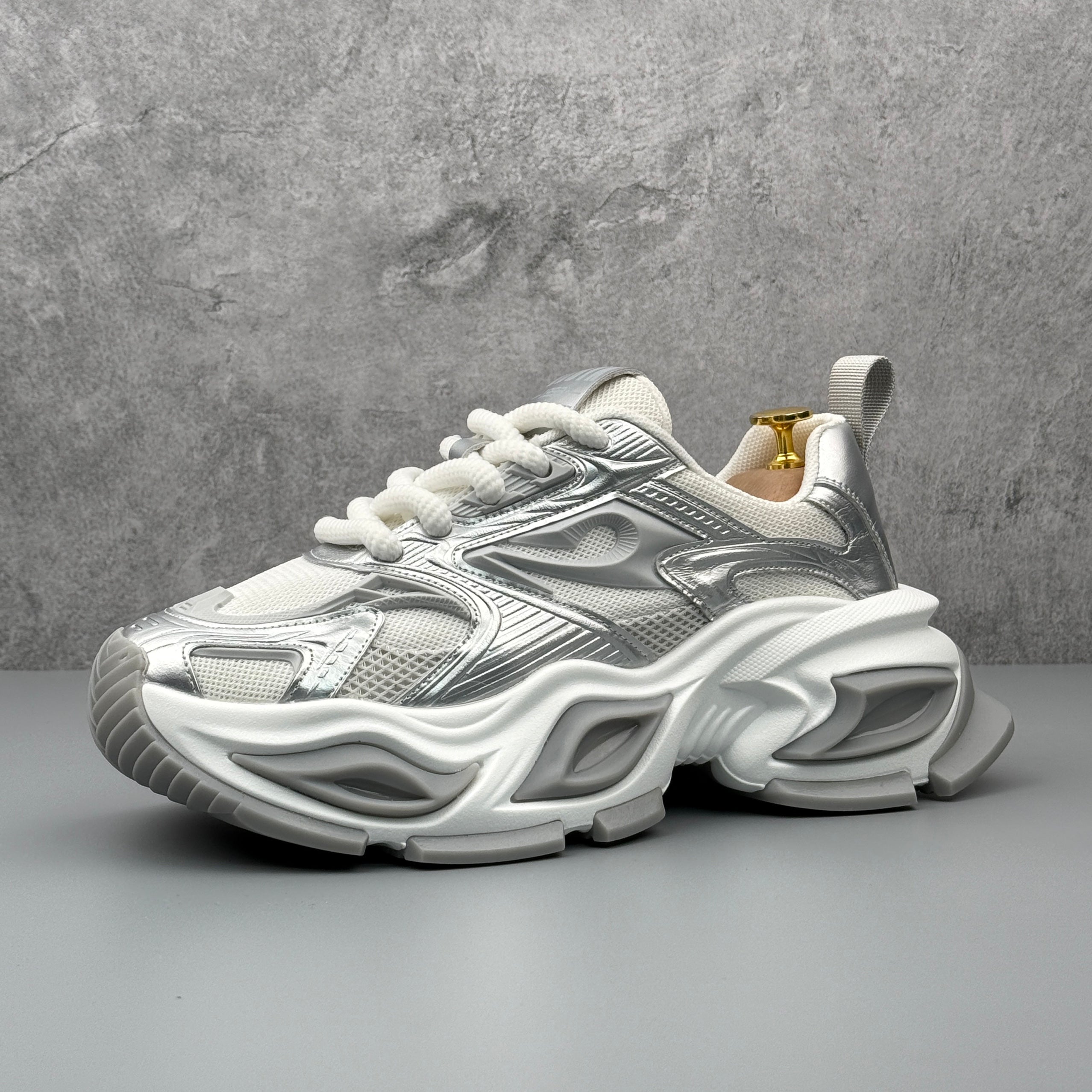 Hybriss ColorMatch – Mixed‑Material Dad Shoes