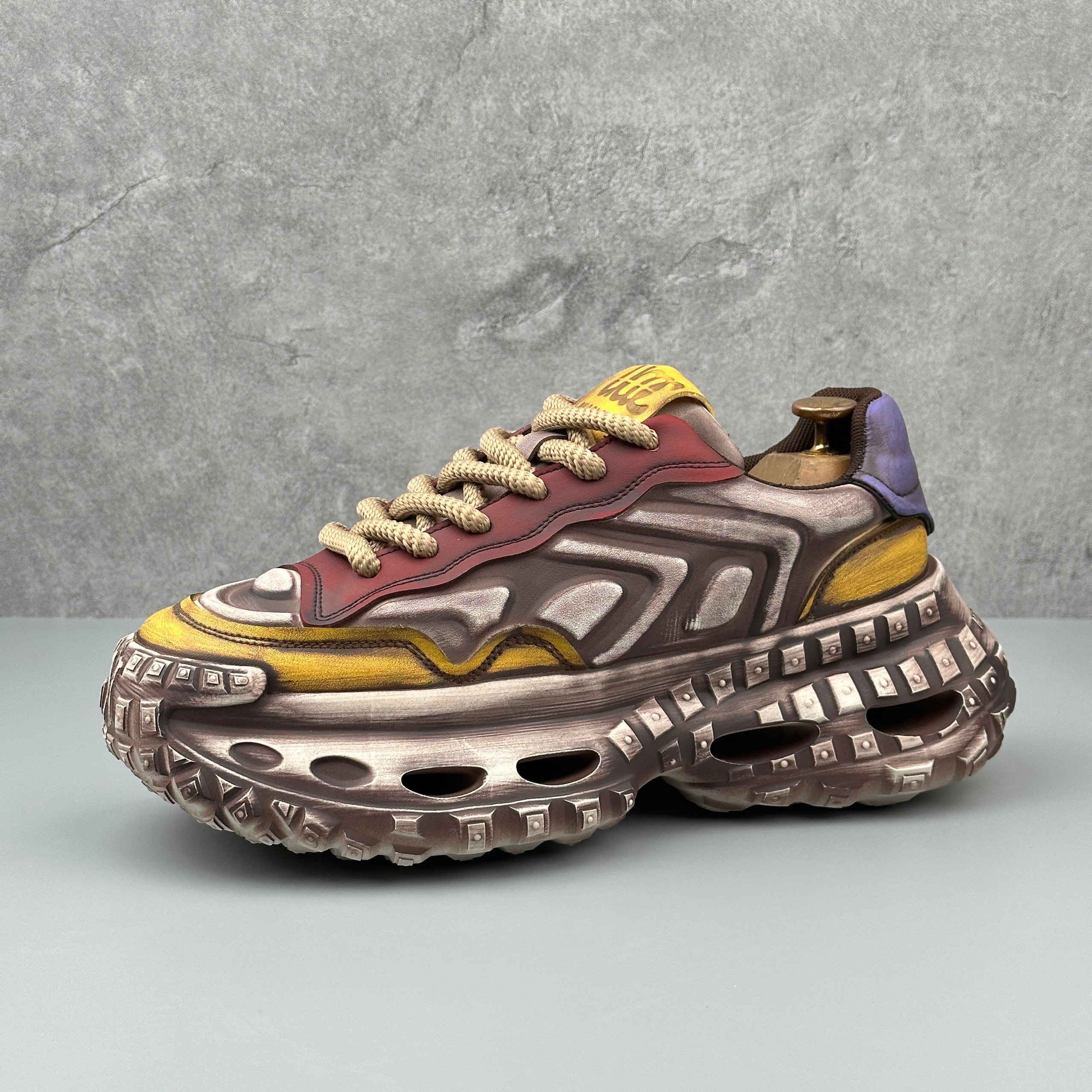 Hybriss RetroPlain – Retro Dad Shoes