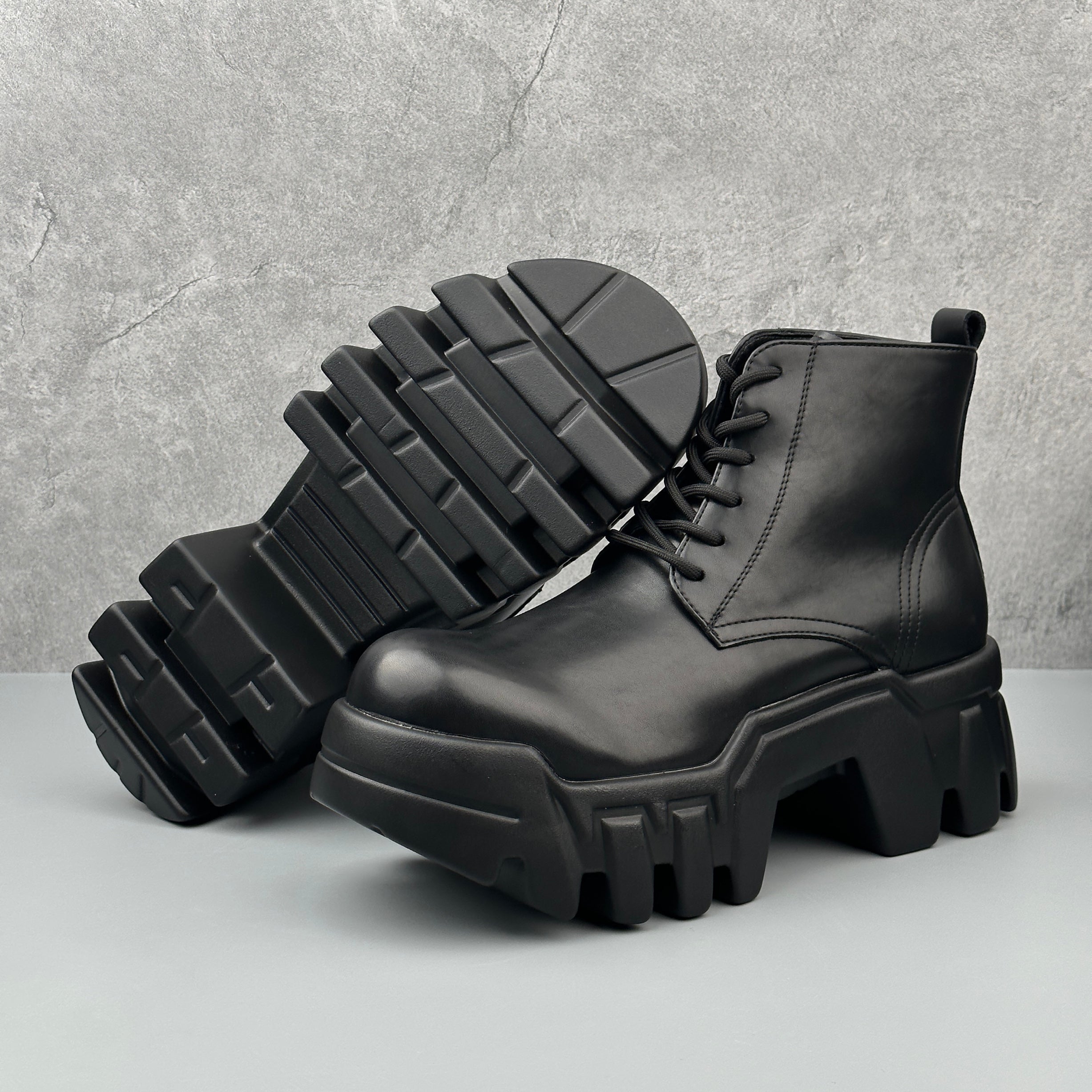 Hybriss EuroRise – Short‑Tube Microfiber Leather Martin Boots