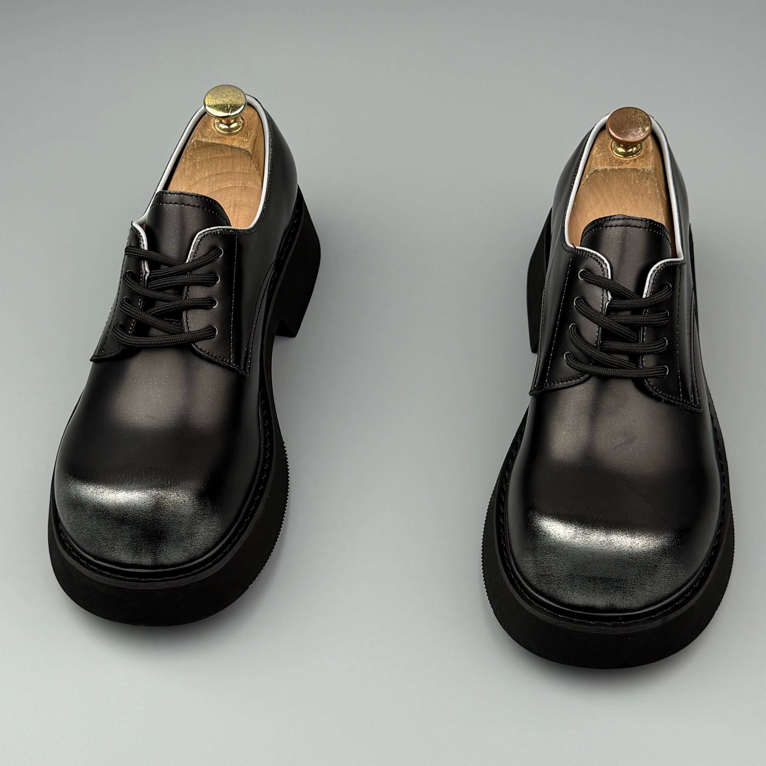 Hybriss LeisureCraft Silver– Goodyear Casual Leather Shoes