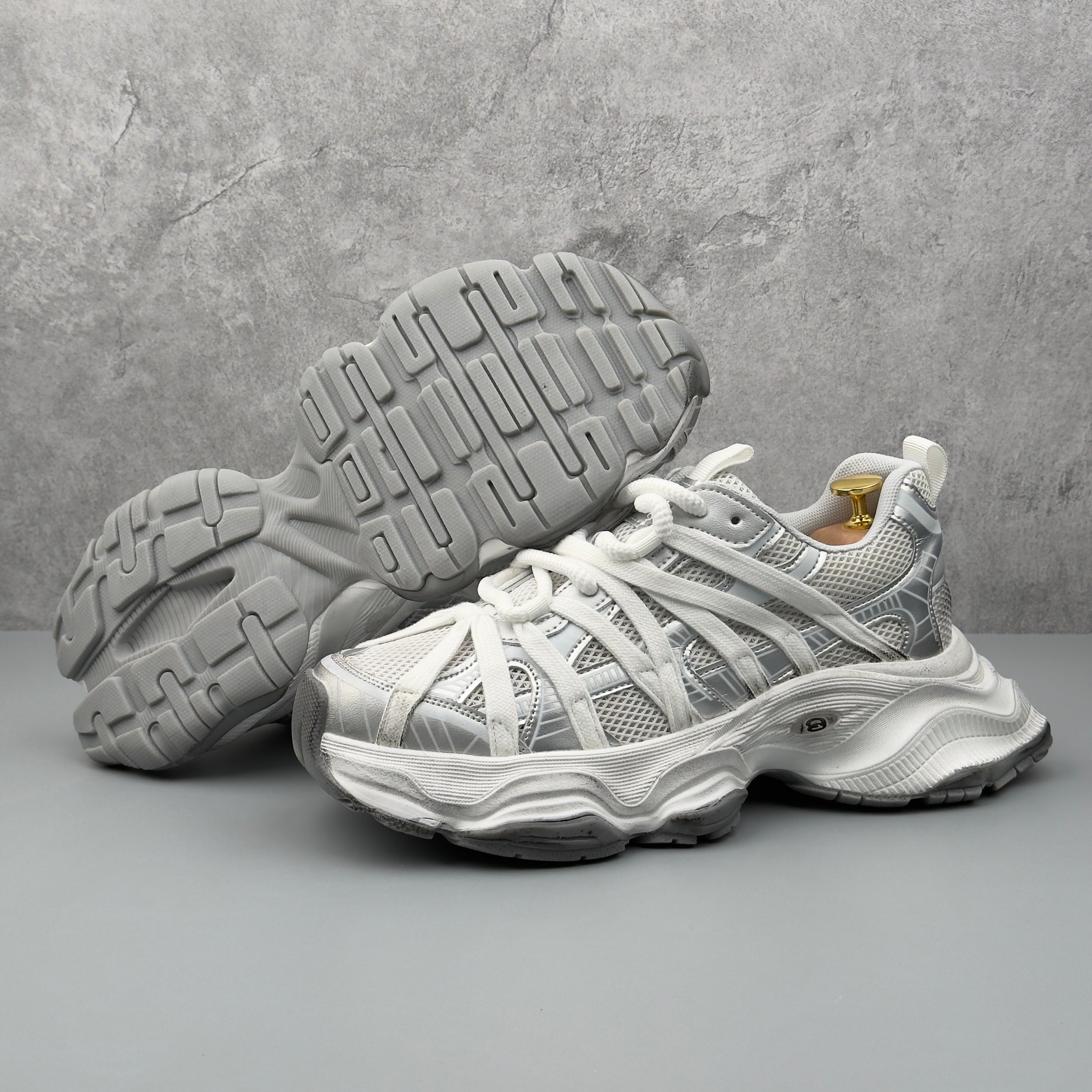 Hybriss AeroWeave – Breathable Summer Dad Shoes