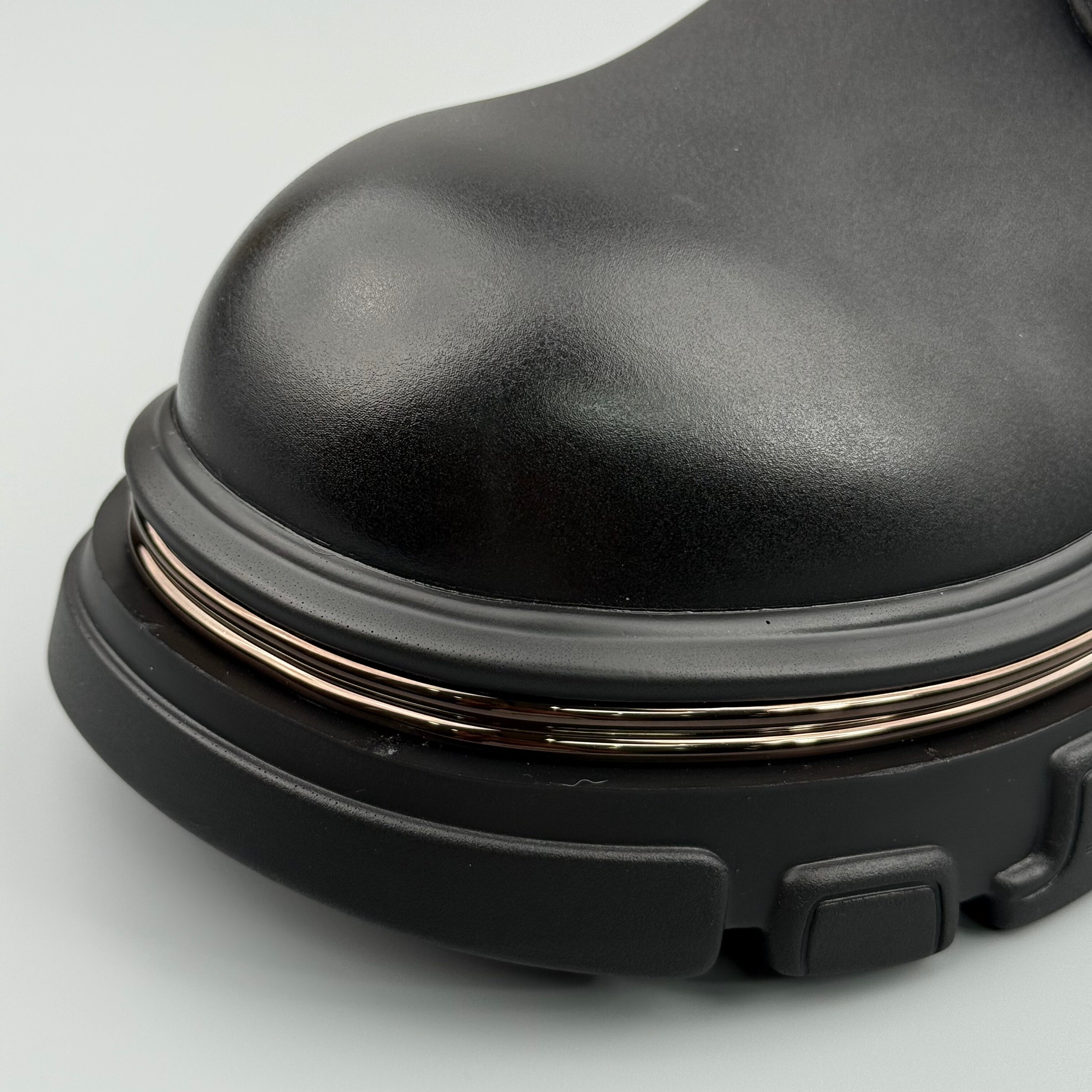 Hybriss Stitched Edge Black– Youth Casual Leather Shoes