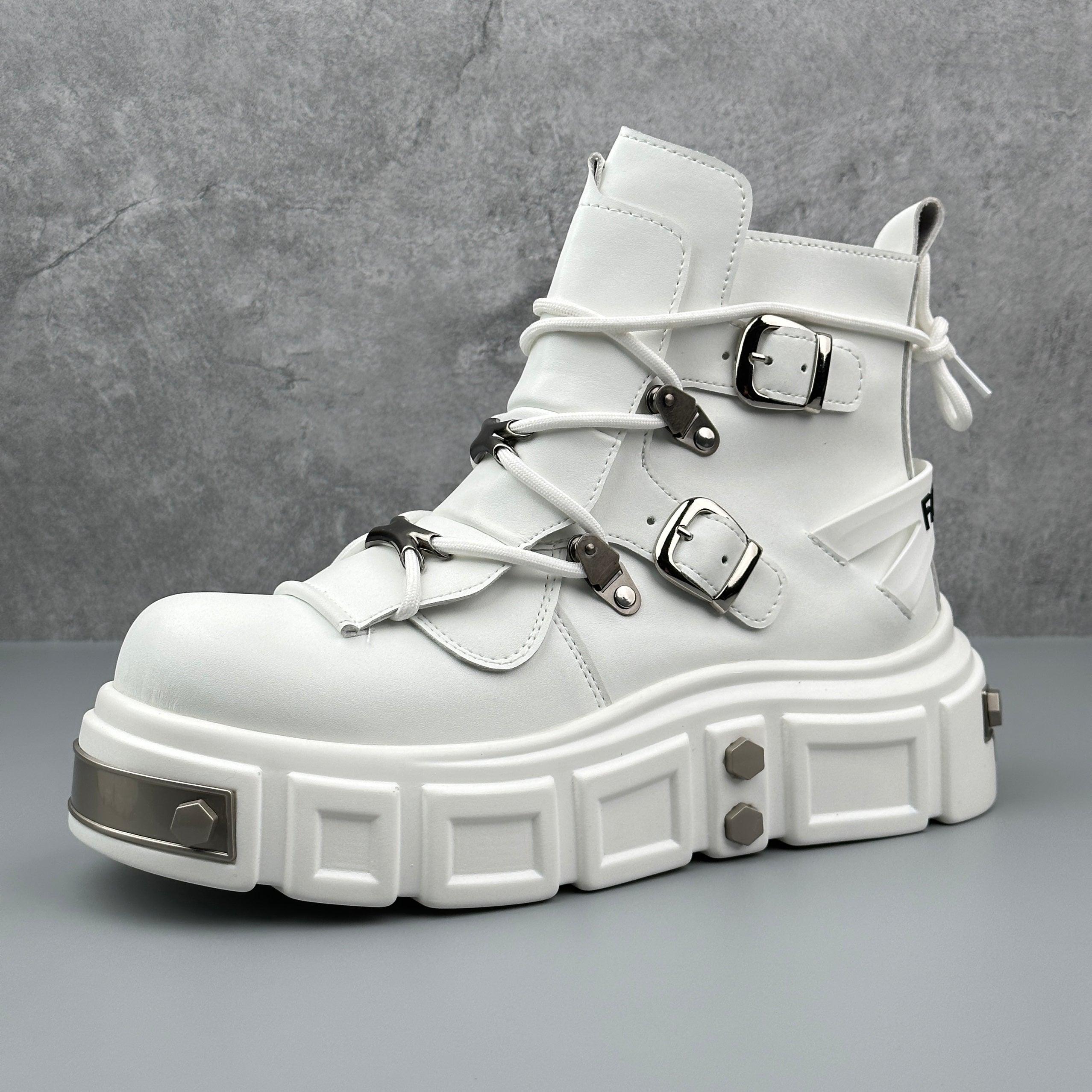 Hybriss Alloy– Metal Detailed Cargo Boots