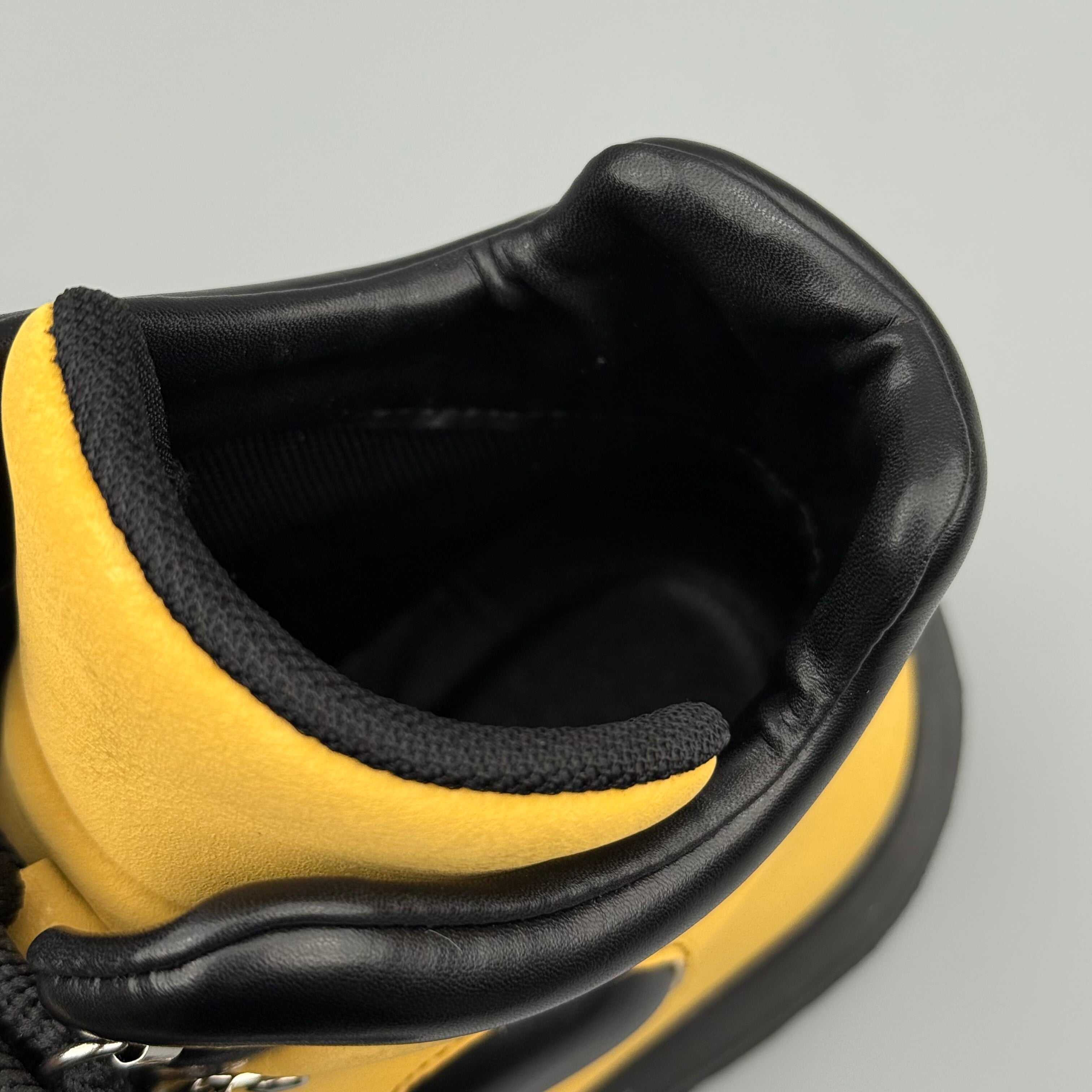 Hybriss Volt– Farbige Martin Boots