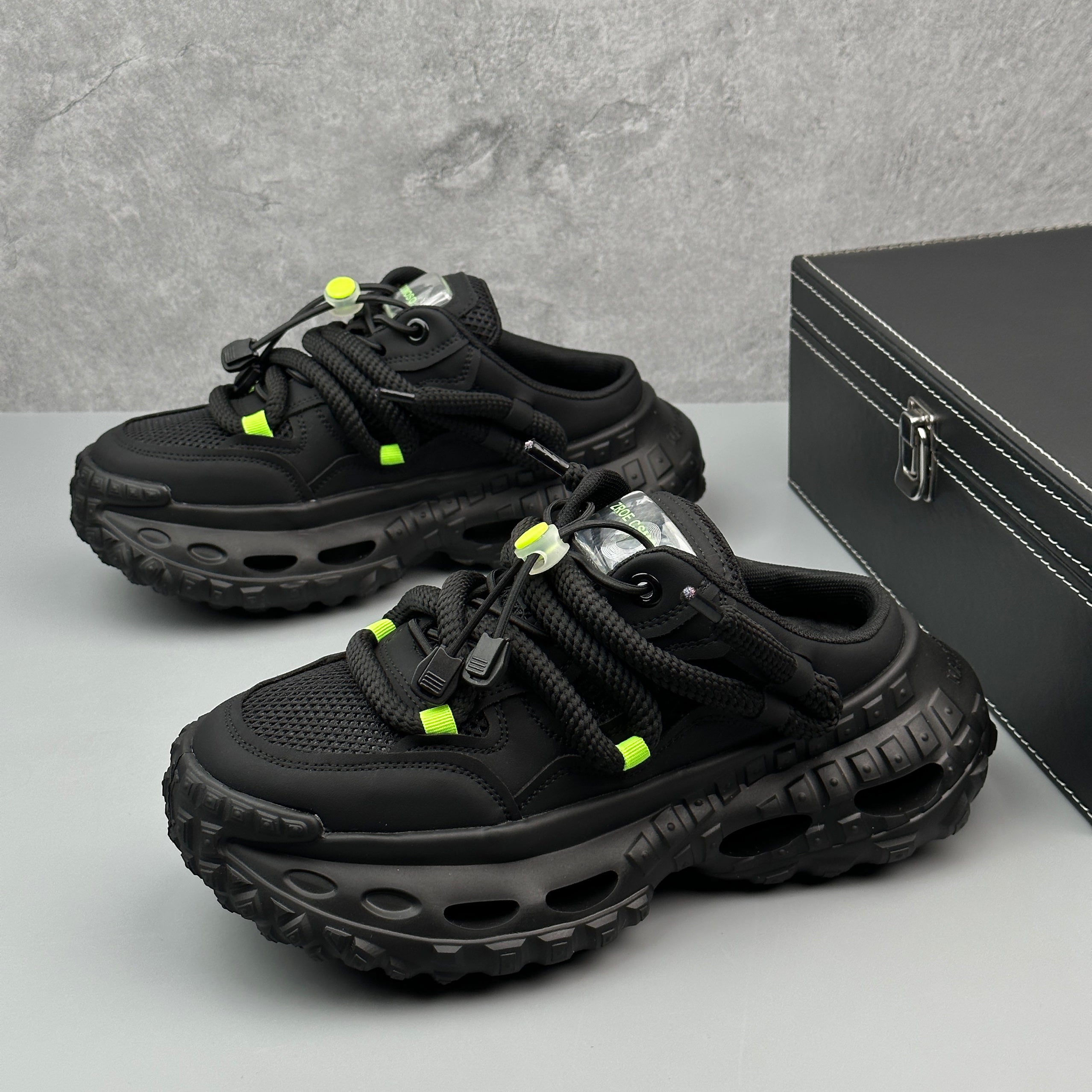 Hybriss WeaveFlex Black– Mikrofaserleder Sommer-Sneaker