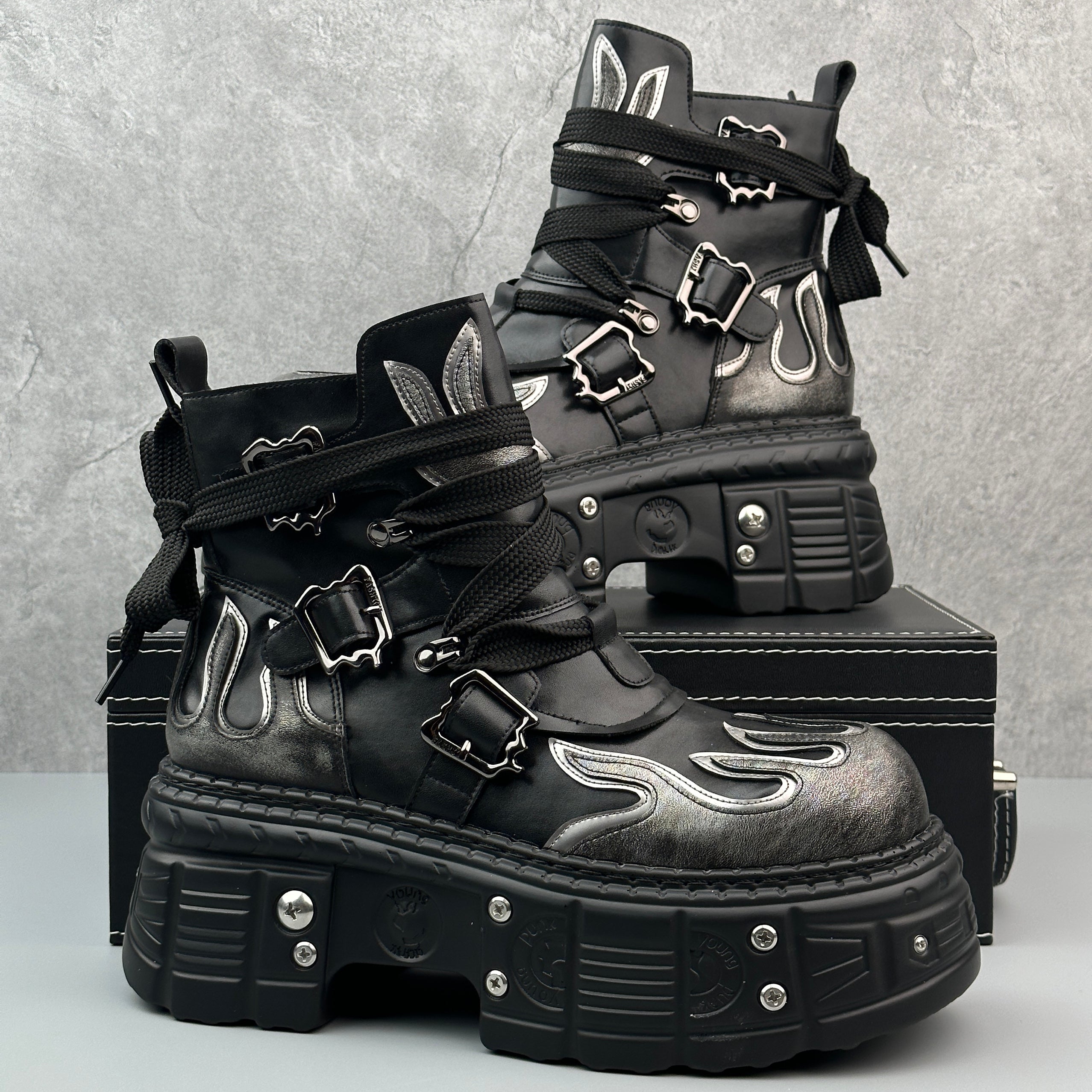 Hybriss Havoc – Punk Cargo Boots