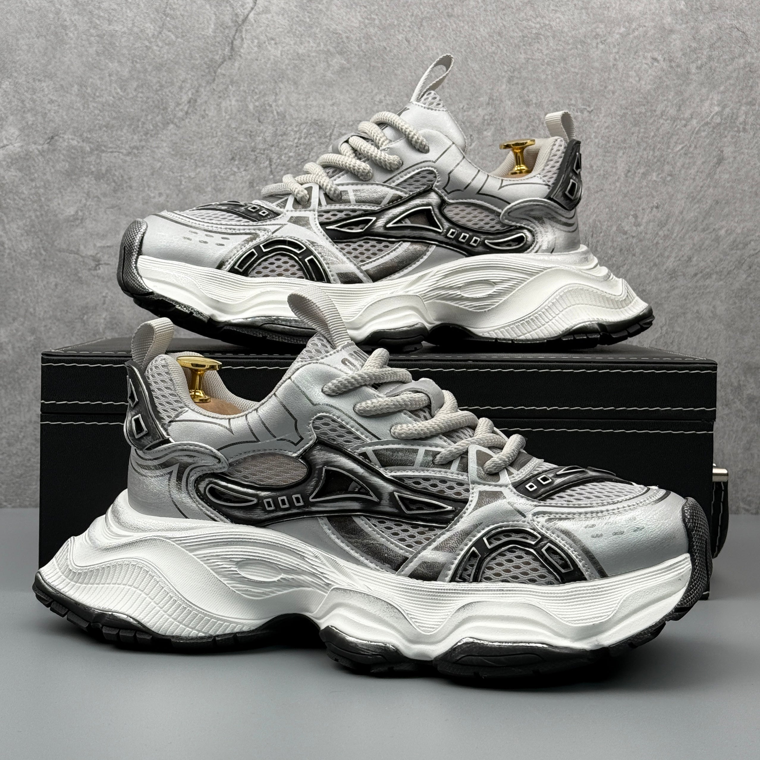 Hybriss DailyRetro Silver– Sports & Casual Dad Shoes