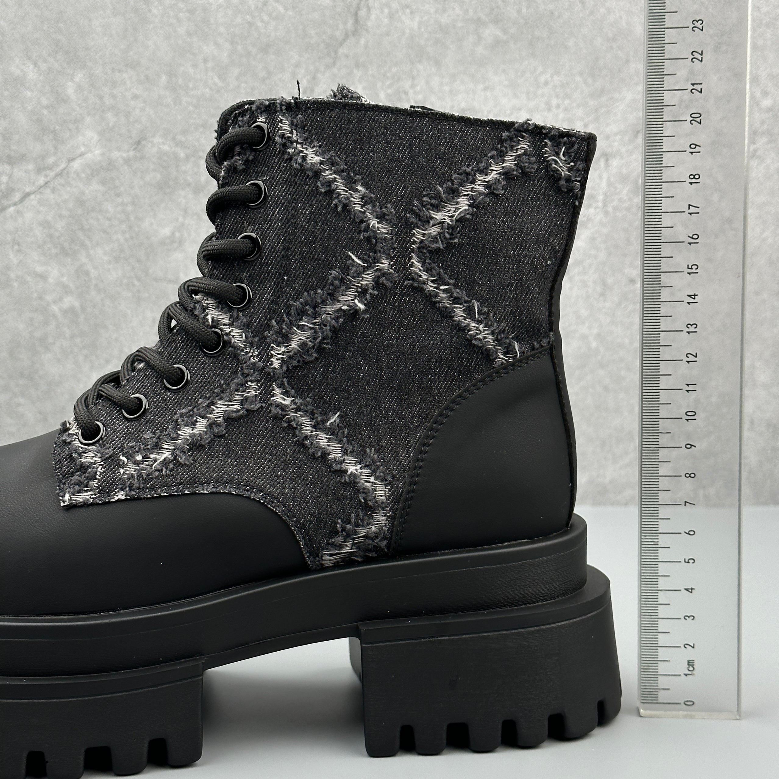 Hybriss Kairo– Korean Version Martin Boots
