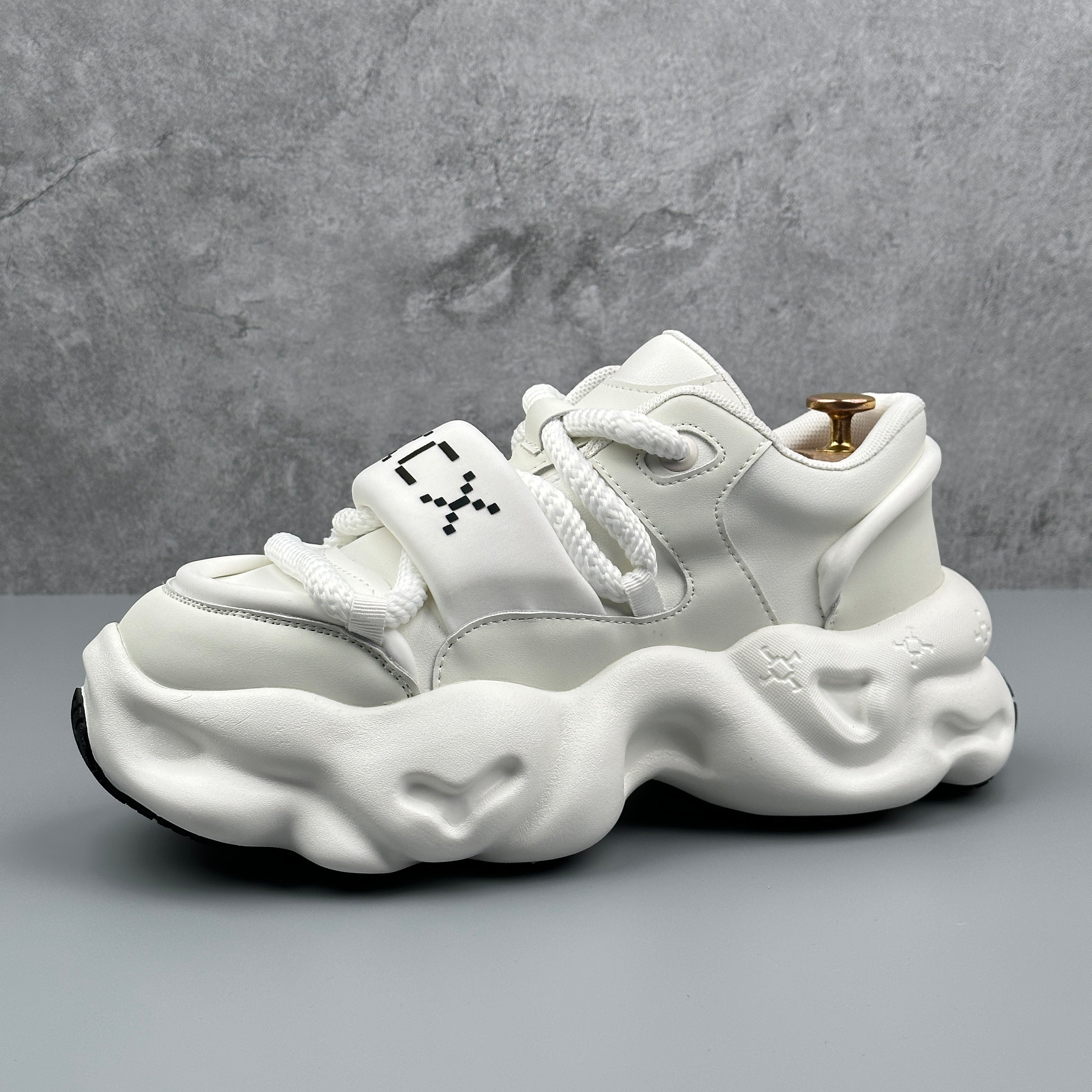 Hybriss WeaveCore White– Youth Dad Shoes